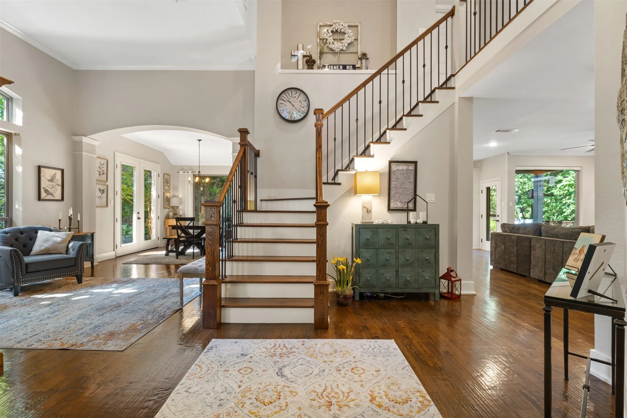 Single Family Residence For Sale in Collin County , 2904 Meadow Glen Drive, Mc Kinney, Texas 75072, 3 Bedroom, 3 Bathroom, 2 Garage spaces, 2,453 Sqft, built in 1994, mls#21383180, Real Estate Agent in Mc Kinney, Homes For Sale in Collin county, Homes For Sale in Mc Kinney, Realtor in Mc Kinney Texas, Real Estate Brokerage Independent Realty Texas, Luminita Cordes Realtor