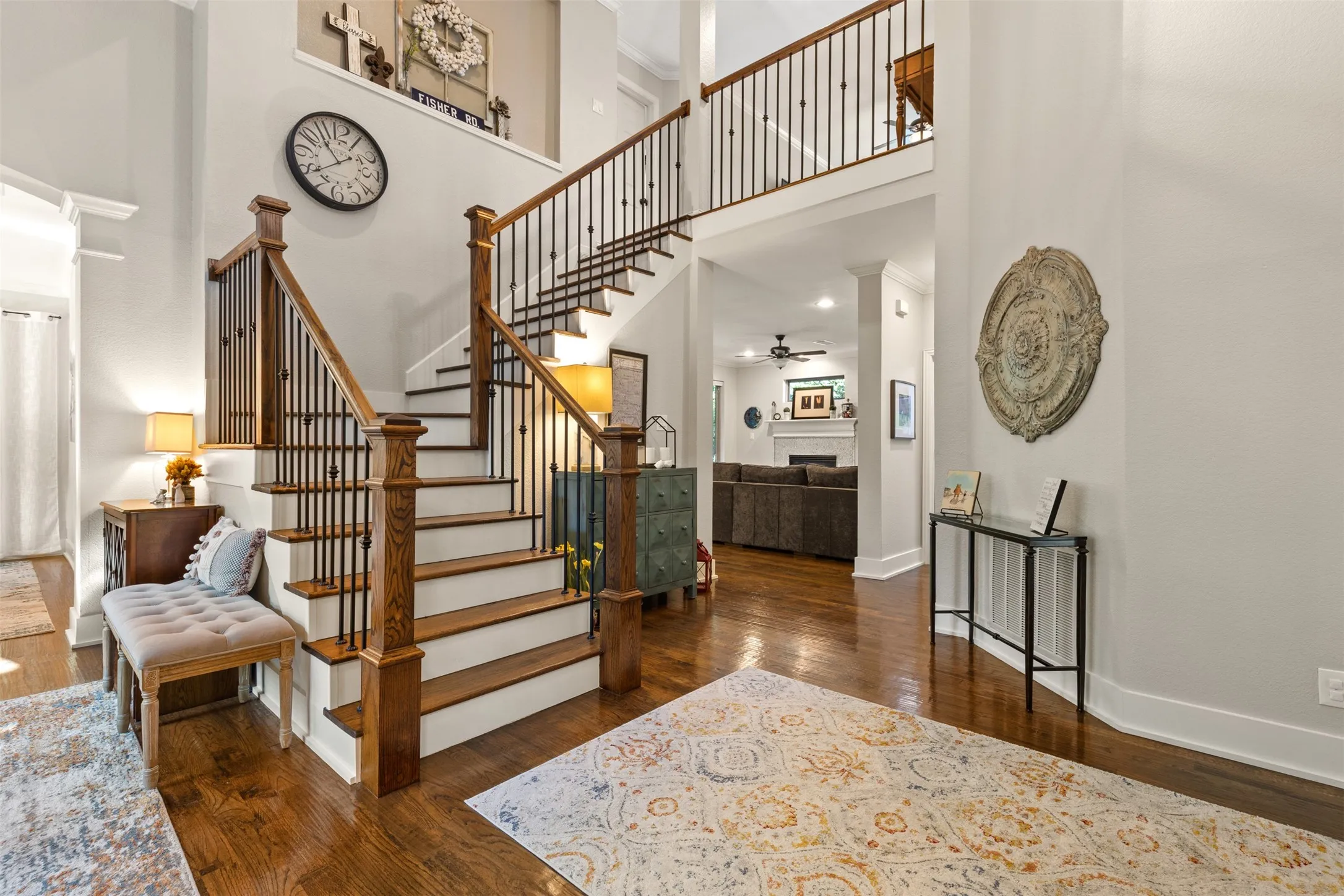 Single Family Residence For Sale in Collin County , 2904 Meadow Glen Drive, Mc Kinney, Texas 75072, 3 Bedroom, 3 Bathroom, 2 Garage spaces, 2,453 Sqft, built in 1994, mls#21383180, Real Estate Agent in Mc Kinney, Homes For Sale in Collin county, Homes For Sale in Mc Kinney, Realtor in Mc Kinney Texas, Real Estate Brokerage Independent Realty Texas, Luminita Cordes Realtor