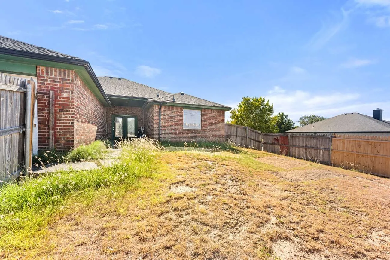 Single Family Residence For Sale in Randall County , 4218 Ross Street, Amarillo, Texas 79118, 4 Bedroom, 2 Bathroom, 2 Garage spaces, 1,760 Sqft, built in 2005, mls#21383206, Real Estate Agent in Amarillo, Homes For Sale in Randall county, Homes For Sale in Amarillo, Realtor in Amarillo Texas, Real Estate Brokerage Independent Realty Texas, Luminita Cordes Realtor