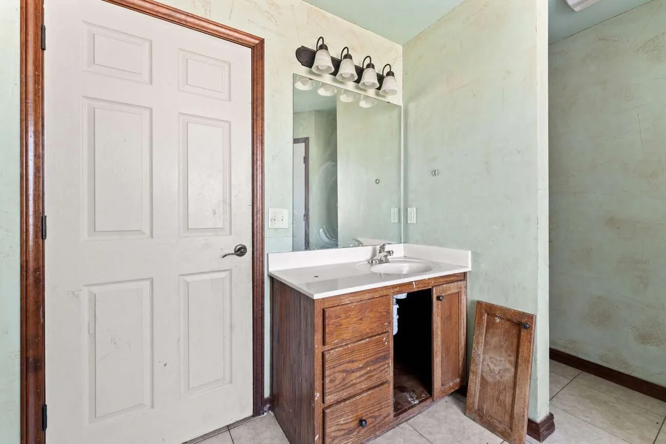 Single Family Residence For Sale in Randall County , 4218 Ross Street, Amarillo, Texas 79118, 4 Bedroom, 2 Bathroom, 2 Garage spaces, 1,760 Sqft, built in 2005, mls#21383206, Real Estate Agent in Amarillo, Homes For Sale in Randall county, Homes For Sale in Amarillo, Realtor in Amarillo Texas, Real Estate Brokerage Independent Realty Texas, Luminita Cordes Realtor