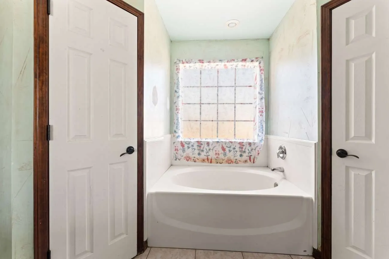 Single Family Residence For Sale in Randall County , 4218 Ross Street, Amarillo, Texas 79118, 4 Bedroom, 2 Bathroom, 2 Garage spaces, 1,760 Sqft, built in 2005, mls#21383206, Real Estate Agent in Amarillo, Homes For Sale in Randall county, Homes For Sale in Amarillo, Realtor in Amarillo Texas, Real Estate Brokerage Independent Realty Texas, Luminita Cordes Realtor