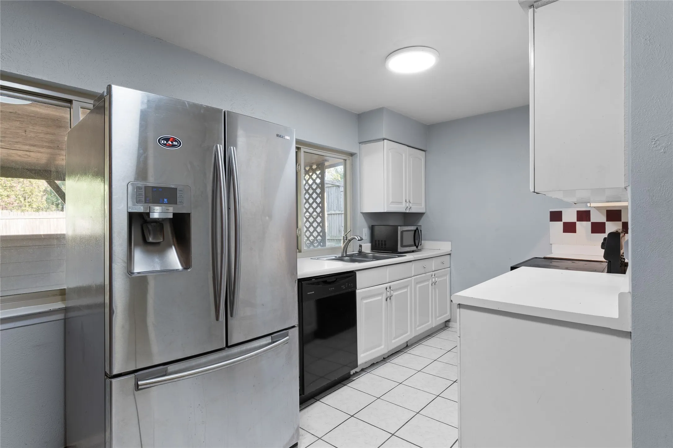 Single Family Residence For Sale in Dallas County , 2200 Etain Road, Irving, Texas 75060, 3 Bedroom, 2 Bathroom, 1 Garage spaces, 1,134 Sqft, built in 1972, mls#21378979, Real Estate Agent in Irving, Homes For Sale in Dallas county, Homes For Sale in Irving, Realtor in Irving Texas, Real Estate Brokerage Independent Realty Texas, Luminita Cordes Realtor