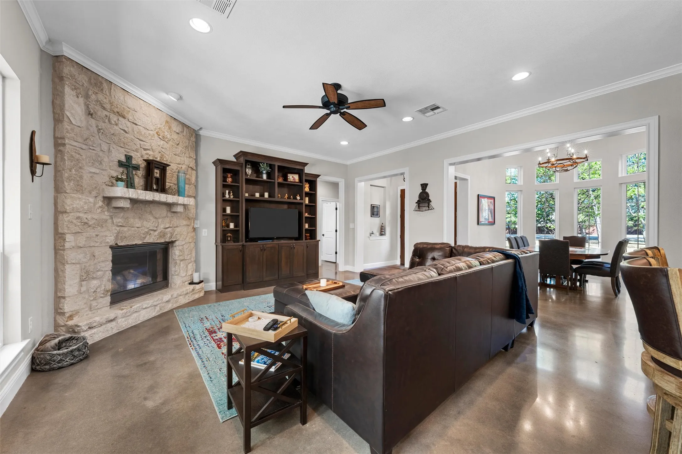 Single Family Residence For Sale in Mc Lennan County , 580 Whispering Oaks, China Spring, Texas 76633, 4 Bedroom, 3 Bathroom, 2 Garage spaces, 2,407 Sqft, built in 2017, mls#21383135, Real Estate Agent in China Spring, Homes For Sale in Mc Lennan county, Homes For Sale in China Spring, Realtor in China Spring Texas, Real Estate Brokerage Independent Realty Texas, Luminita Cordes Realtor