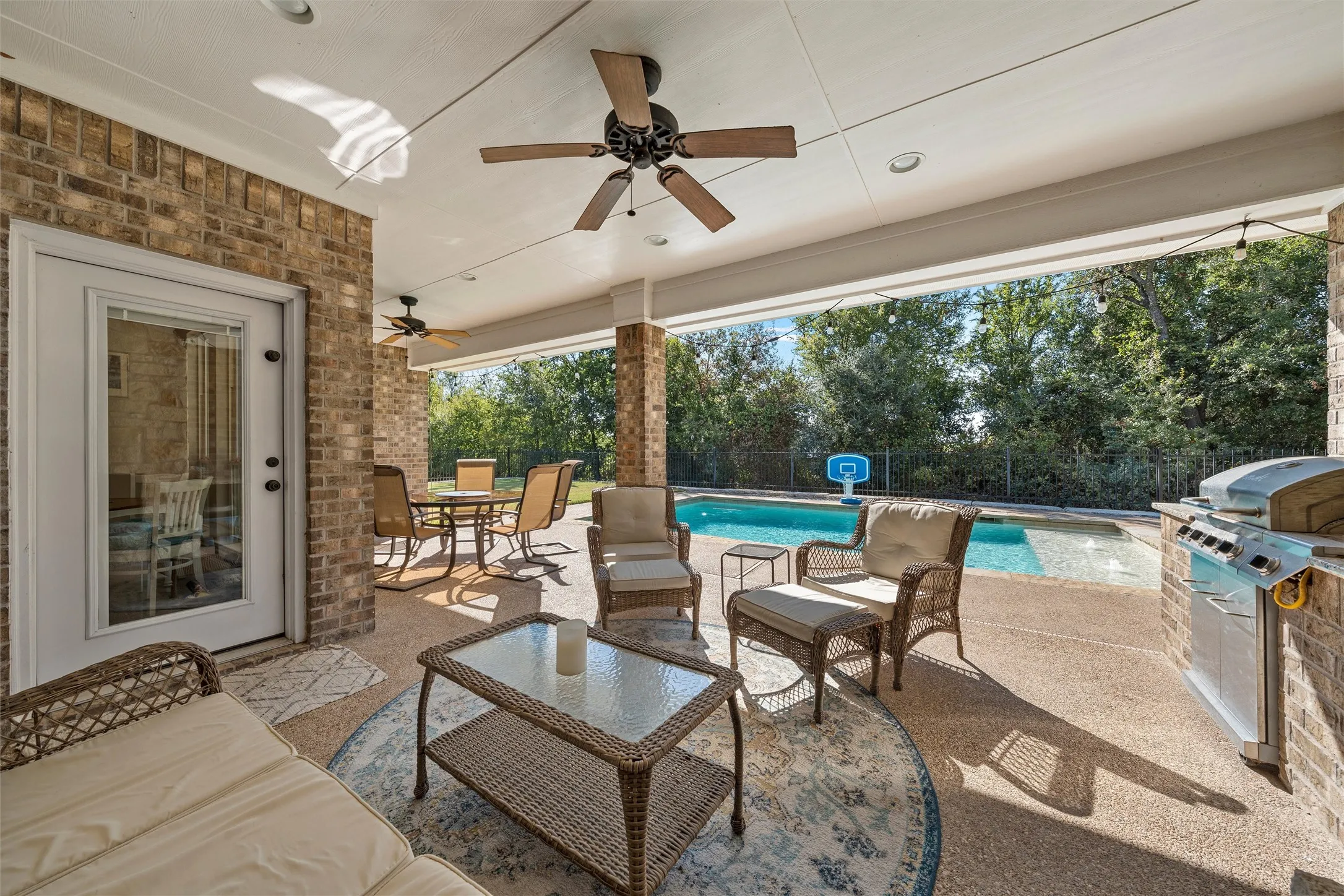 Single Family Residence For Sale in Mc Lennan County , 580 Whispering Oaks, China Spring, Texas 76633, 4 Bedroom, 3 Bathroom, 2 Garage spaces, 2,407 Sqft, built in 2017, mls#21383135, Real Estate Agent in China Spring, Homes For Sale in Mc Lennan county, Homes For Sale in China Spring, Realtor in China Spring Texas, Real Estate Brokerage Independent Realty Texas, Luminita Cordes Realtor