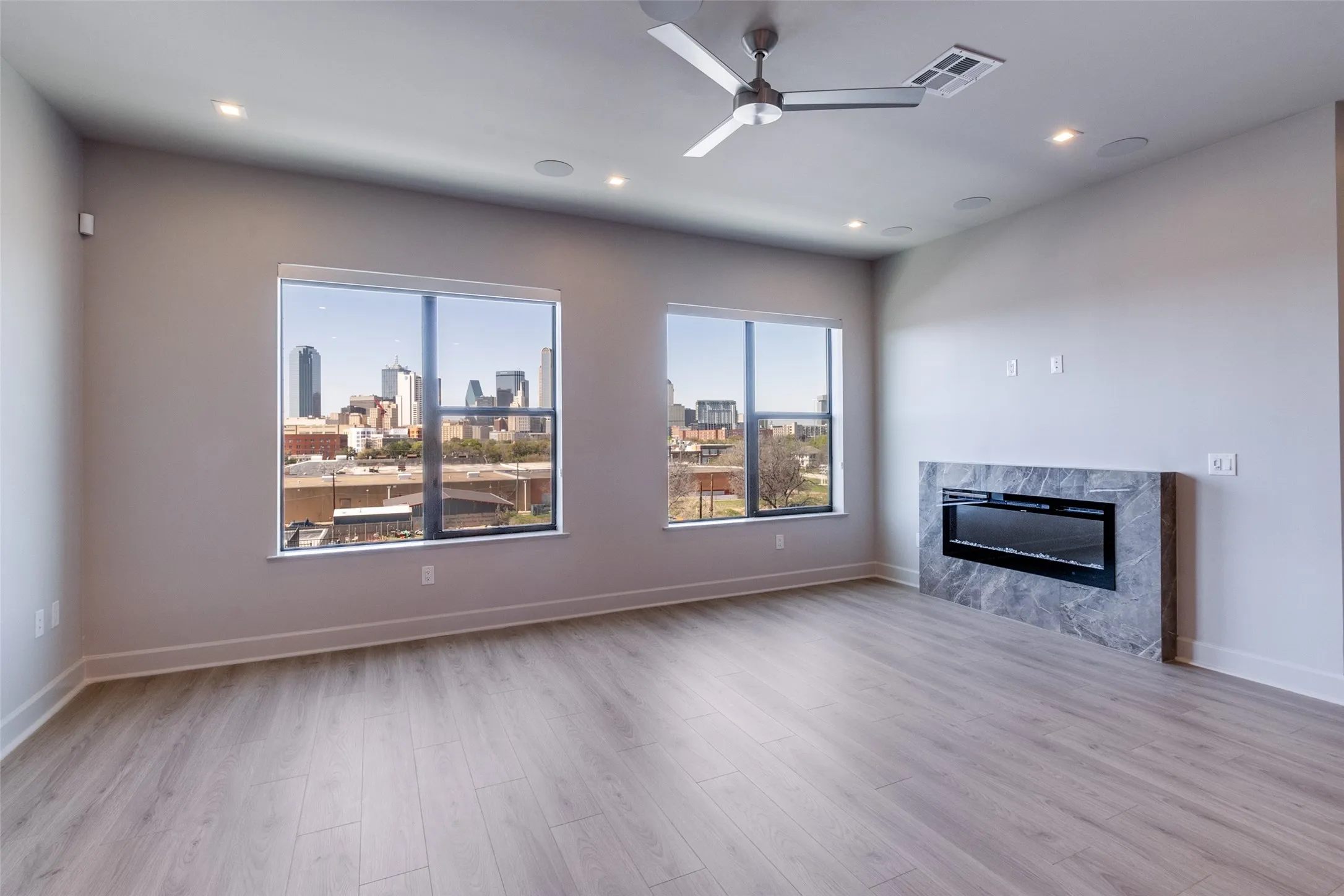 Condominium For Sale in Dallas County , 1900 S Ervay Street 310, Dallas, Texas 75215, 1 Bedroom, 2 Bathroom, 2 Garage spaces, 898 Sqft, built in 2026, mls#21383106, Real Estate Agent in Dallas, Homes For Sale in Dallas county, Homes For Sale in Dallas, Realtor in Dallas Texas, Real Estate Brokerage Independent Realty Texas, Luminita Cordes Realtor