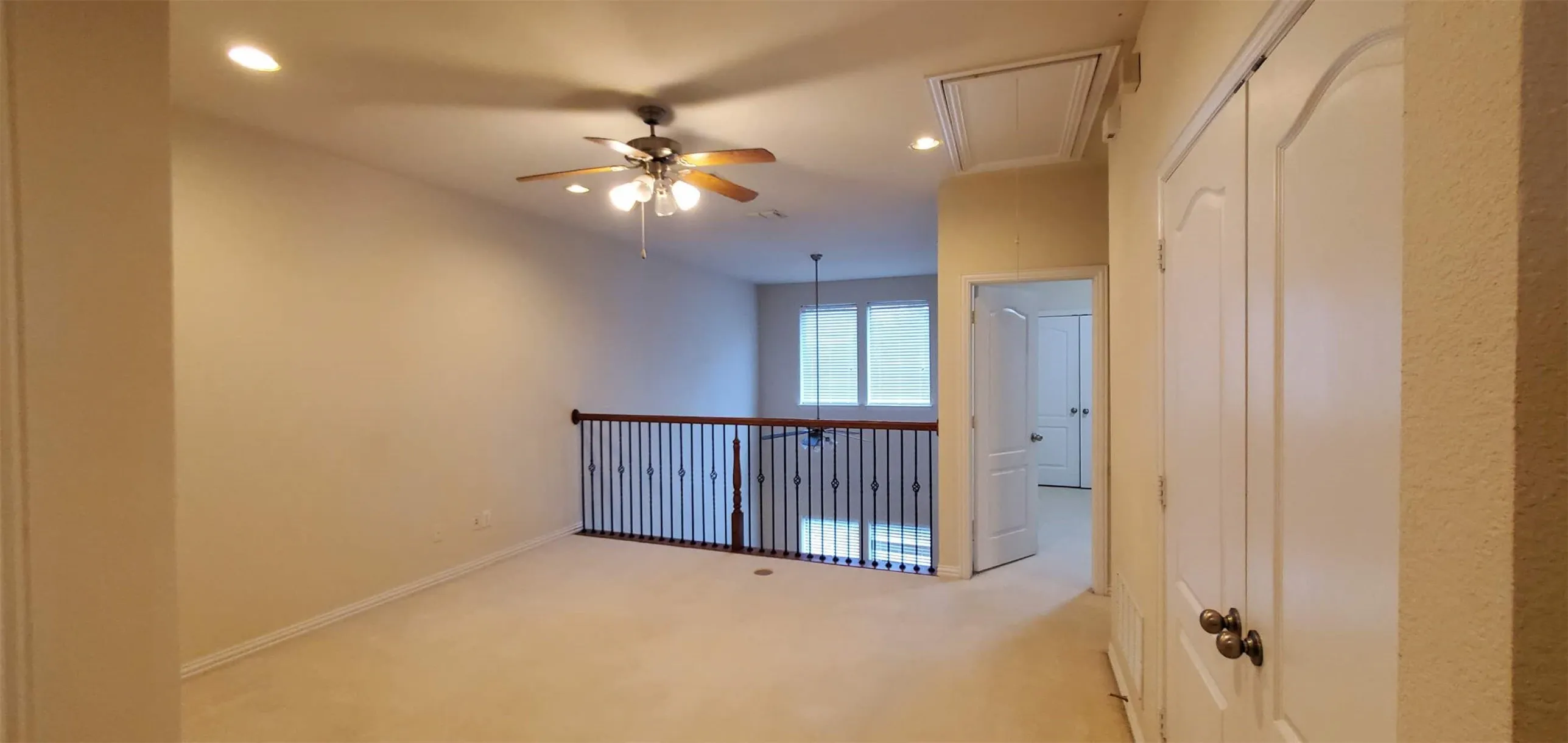 Townhouse For Rent in Dallas County , 145 Sonoma Creek Lane, Richardson, Texas 75081, 2 Bedroom, 3 Bathroom, 2 Garage spaces, 1,685 Sqft, built in 2006, mls#21383222, Real Estate Agent in Richardson, Homes For Rent in Dallas county, Homes For Rent in Richardson, Realtor in Richardson Texas, Real Estate Brokerage Independent Realty Texas, Luminita Cordes Realtor