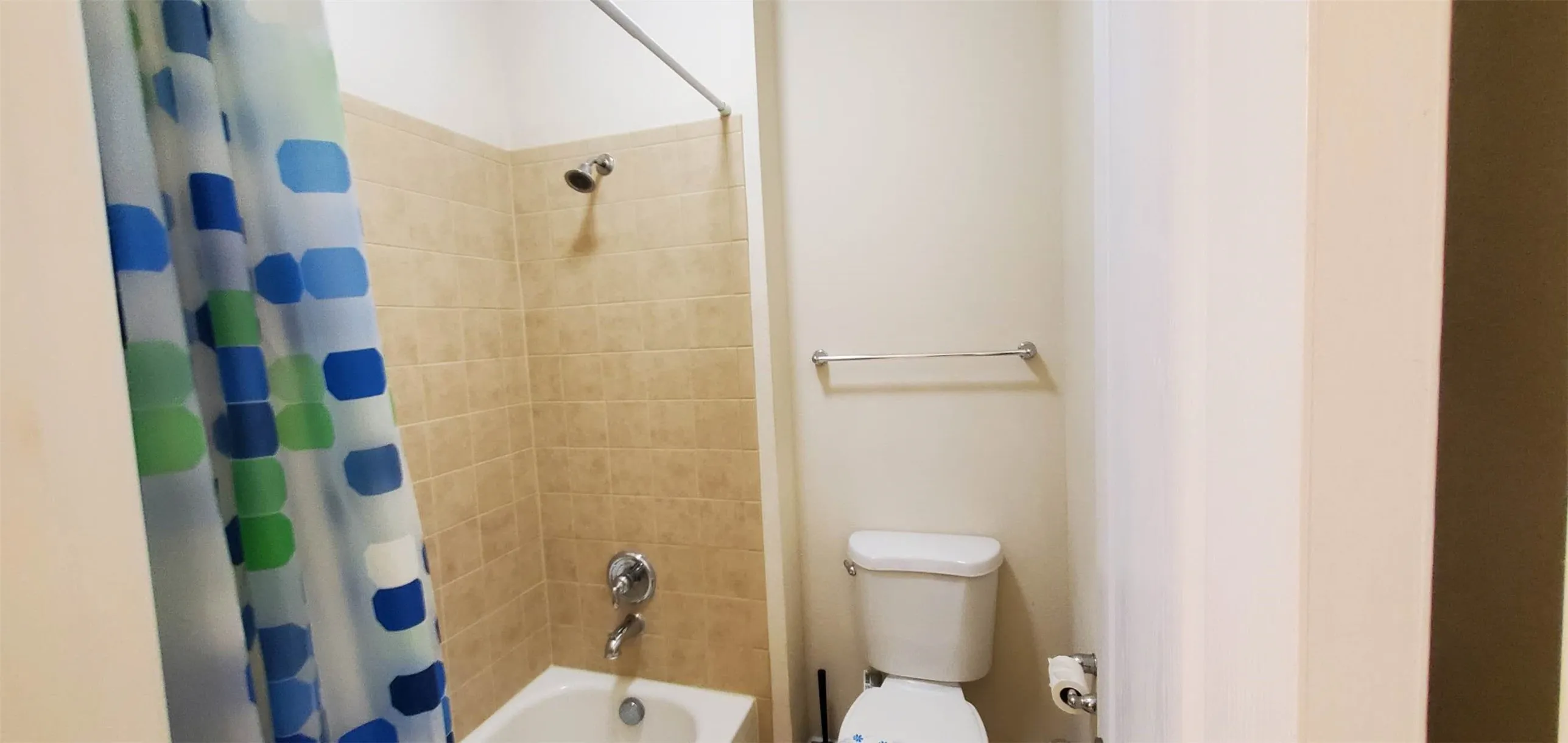 Townhouse For Rent in Dallas County , 145 Sonoma Creek Lane, Richardson, Texas 75081, 2 Bedroom, 3 Bathroom, 2 Garage spaces, 1,685 Sqft, built in 2006, mls#21383222, Real Estate Agent in Richardson, Homes For Rent in Dallas county, Homes For Rent in Richardson, Realtor in Richardson Texas, Real Estate Brokerage Independent Realty Texas, Luminita Cordes Realtor