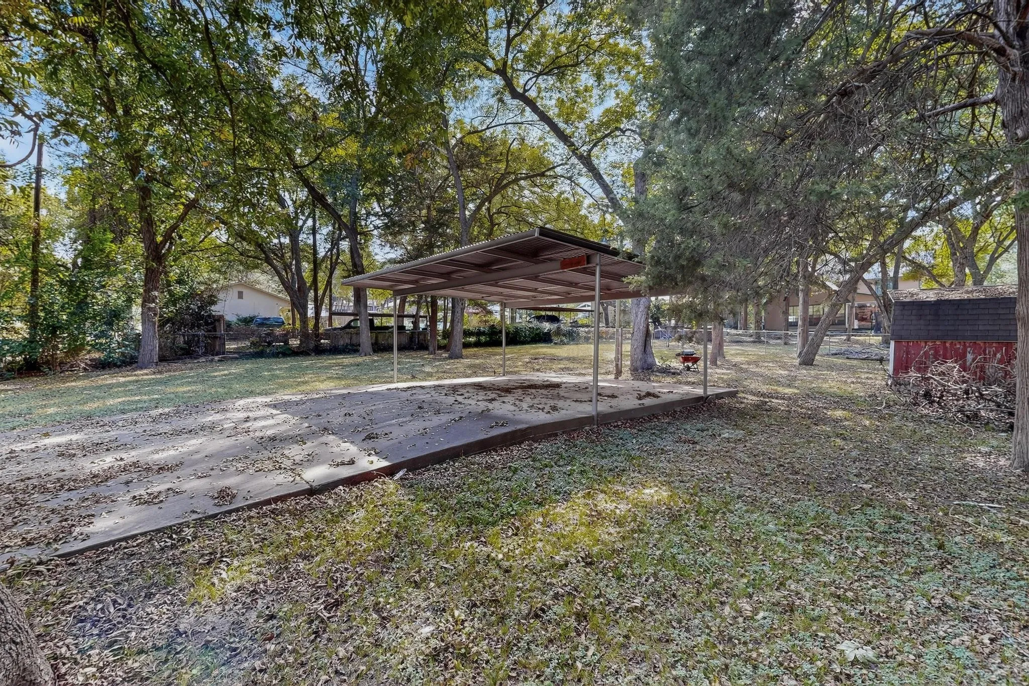 detached carport or pavillion ideal for RV or boats