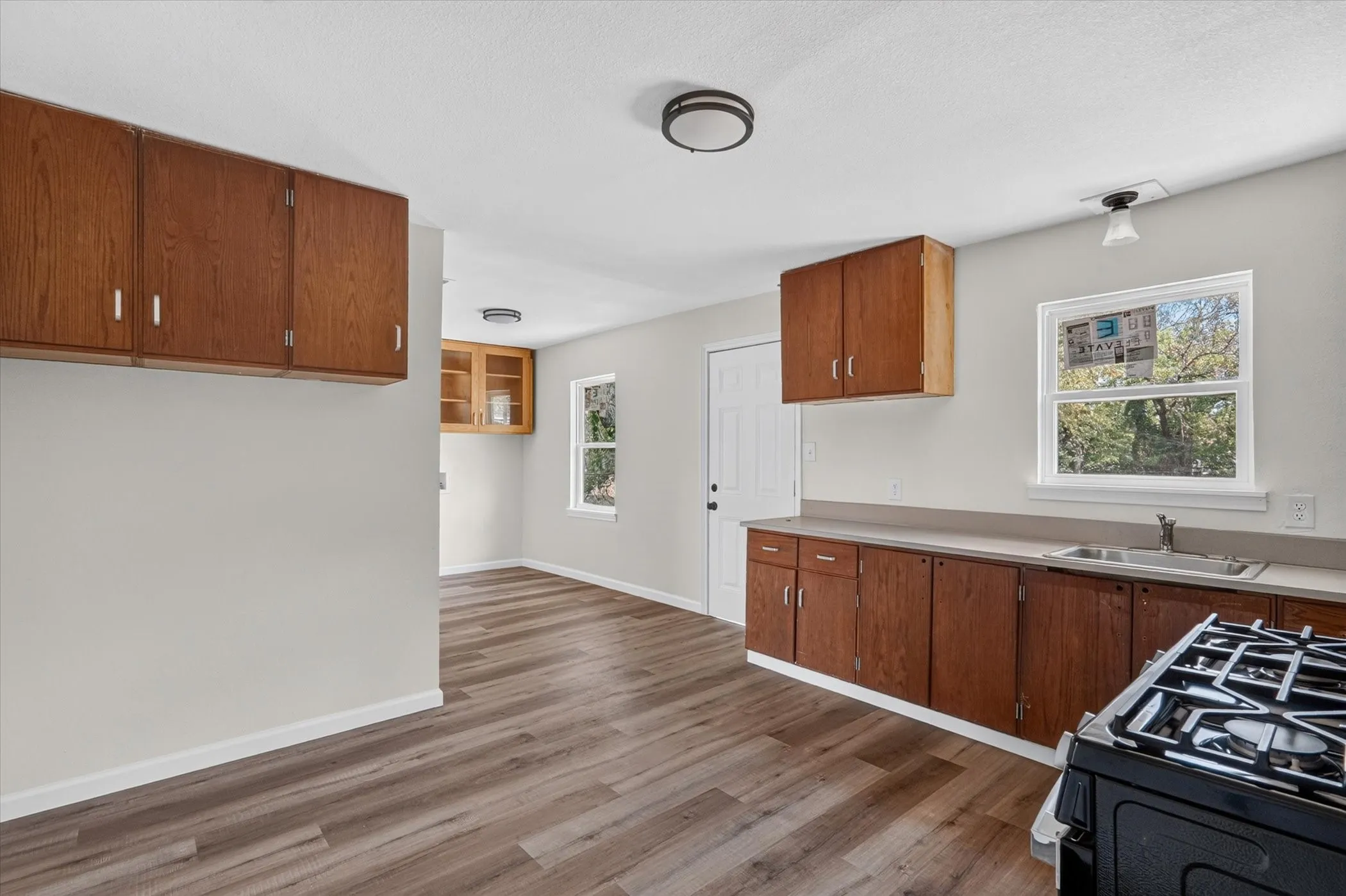 Single Family Residence For Sale in Dallas County , 2622 Crystal Drive, Balch Springs, Texas 75180, 4 Bedroom, 2 Bathroom, Garage spaces, 1,026 Sqft, built in 1950, mls#21382711, Real Estate Agent in Balch Springs, Homes For Sale in Dallas county, Homes For Sale in Balch Springs, Realtor in Balch Springs Texas, Real Estate Brokerage Independent Realty Texas, Luminita Cordes Realtor