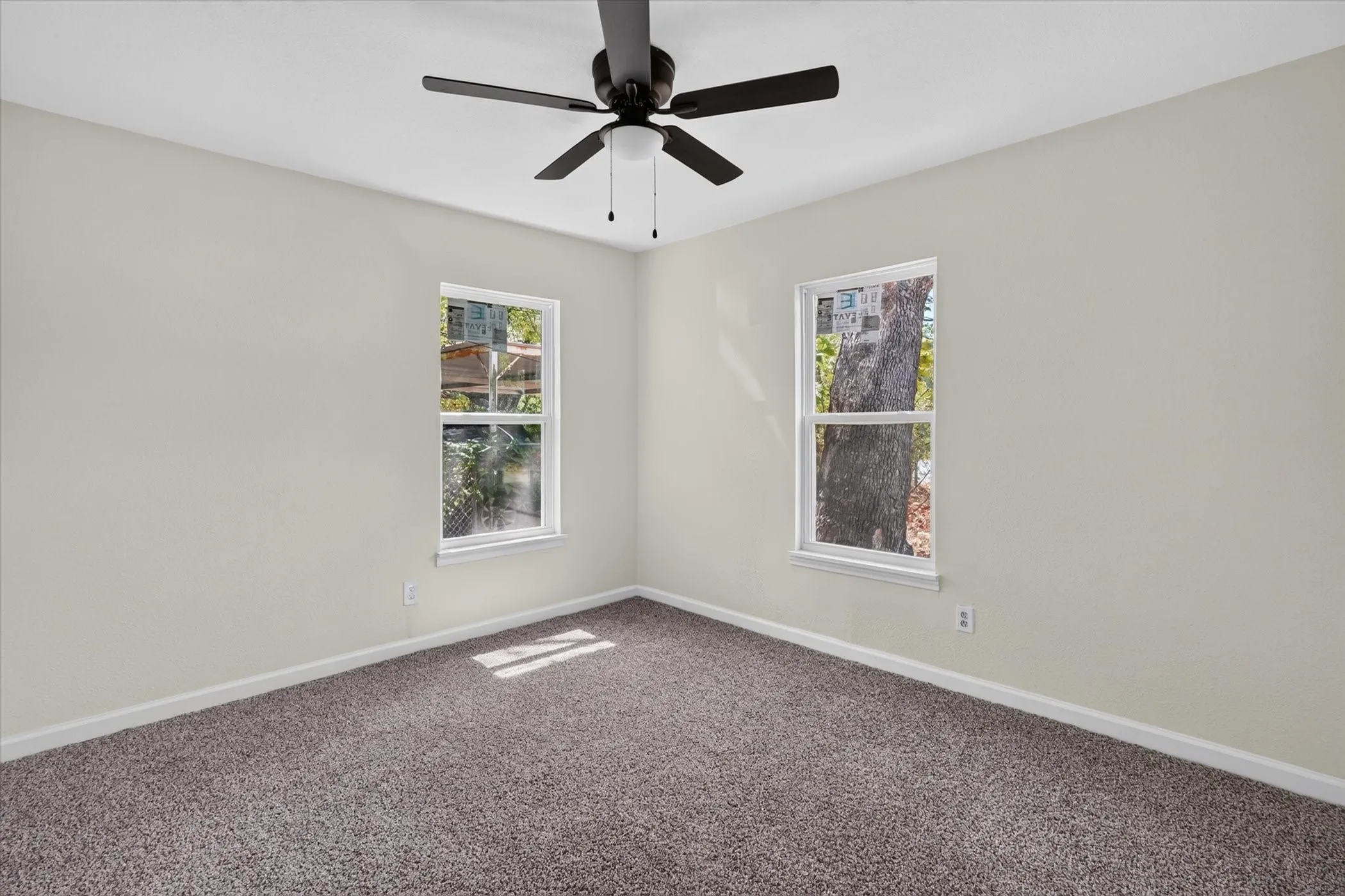 Single Family Residence For Sale in Dallas County , 2622 Crystal Drive, Balch Springs, Texas 75180, 4 Bedroom, 2 Bathroom, Garage spaces, 1,026 Sqft, built in 1950, mls#21382711, Real Estate Agent in Balch Springs, Homes For Sale in Dallas county, Homes For Sale in Balch Springs, Realtor in Balch Springs Texas, Real Estate Brokerage Independent Realty Texas, Luminita Cordes Realtor