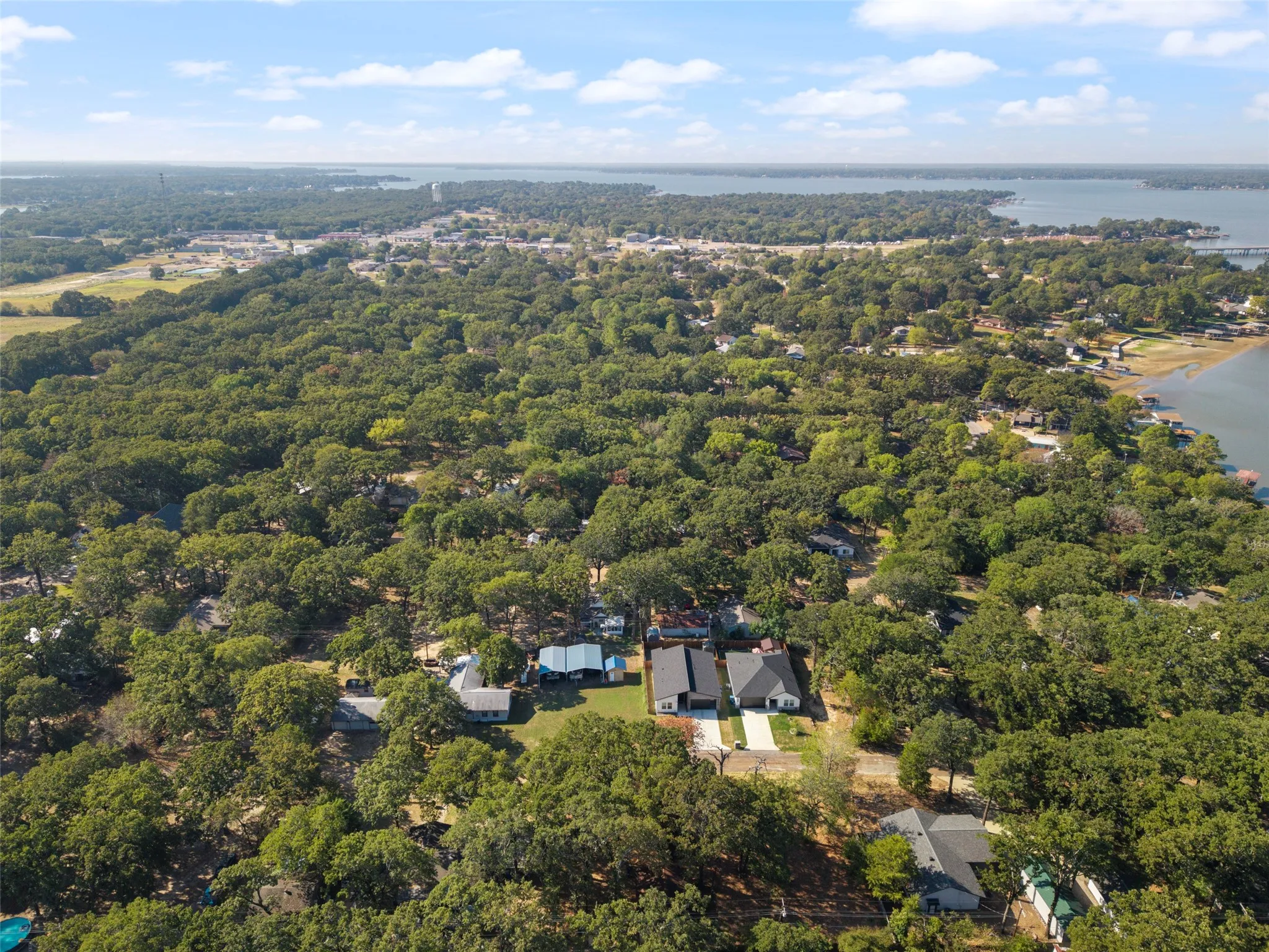 Single Family Residence For Sale in Henderson County , 134 Wildgrove Drive, Gun Barrel City, Texas 75156, 3 Bedroom, 0, Garage spaces, 816 Sqft, built in 1970, mls#21369000, Real Estate Agent in Gun Barrel City, Homes For Sale in Henderson county, Homes For Sale in Gun Barrel City, Realtor in Gun Barrel City Texas, Real Estate Brokerage Independent Realty Texas, Luminita Cordes Realtor