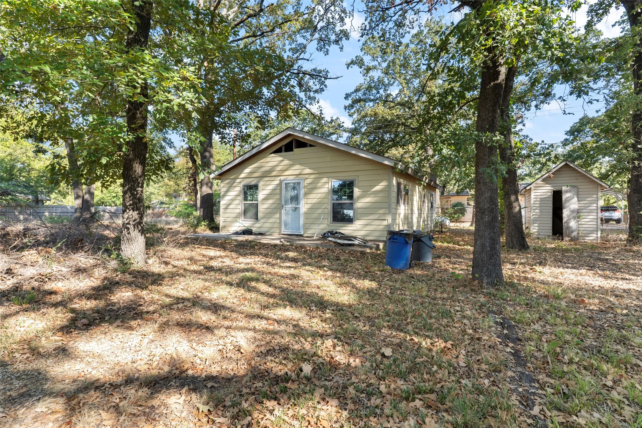 Single Family Residence For Sale in Henderson County , 134 Wildgrove Drive, Gun Barrel City, Texas 75156, 3 Bedroom, 0, Garage spaces, 816 Sqft, built in 1970, mls#21369000, Real Estate Agent in Gun Barrel City, Homes For Sale in Henderson county, Homes For Sale in Gun Barrel City, Realtor in Gun Barrel City Texas, Real Estate Brokerage Independent Realty Texas, Luminita Cordes Realtor