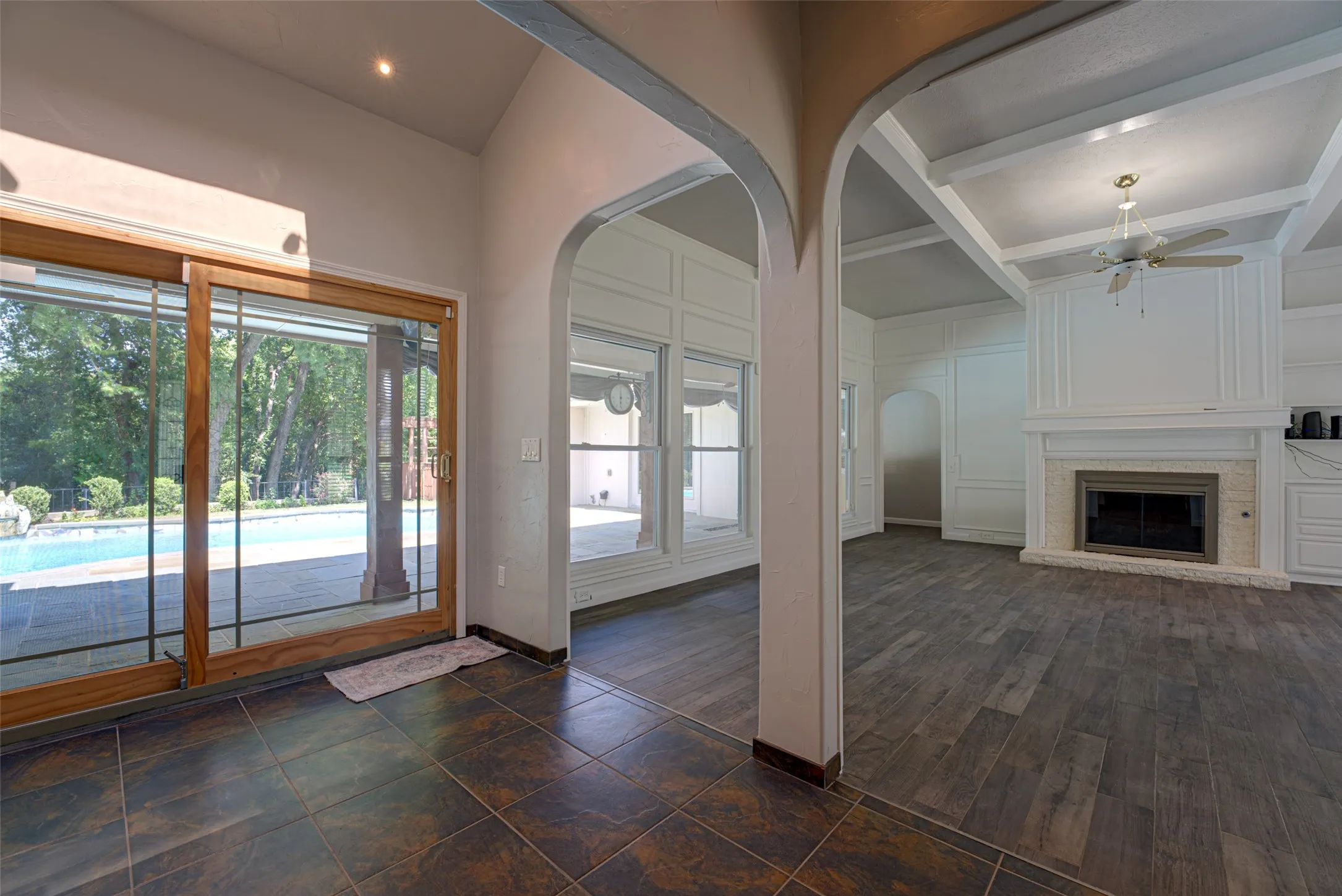 Single Family Residence For Sale in Rockwall County , 1990 Wind Hill Road, Rockwall, Texas 75087, 4 Bedroom, 3 Bathroom, 2 Garage spaces, 2,391 Sqft, built in 1984, mls#21382518, Real Estate Agent in Rockwall, Homes For Sale in Rockwall county, Homes For Sale in Rockwall, Realtor in Rockwall Texas, Real Estate Brokerage Independent Realty Texas, Luminita Cordes Realtor
