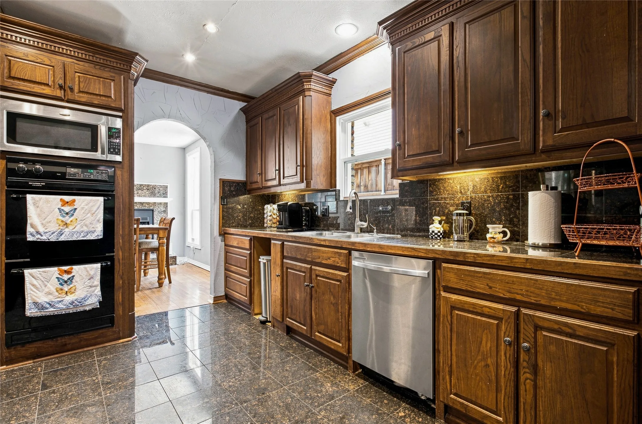 Single Family Residence For Sale in Dallas County , 5142 Ridgedale Avenue, Dallas, Texas 75206, 4 Bedroom, 4 Bathroom, 2 Garage spaces, 2,756 Sqft, built in 1926, mls#21383228, Real Estate Agent in Dallas, Homes For Sale in Dallas county, Homes For Sale in Dallas, Realtor in Dallas Texas, Real Estate Brokerage Independent Realty Texas, Luminita Cordes Realtor