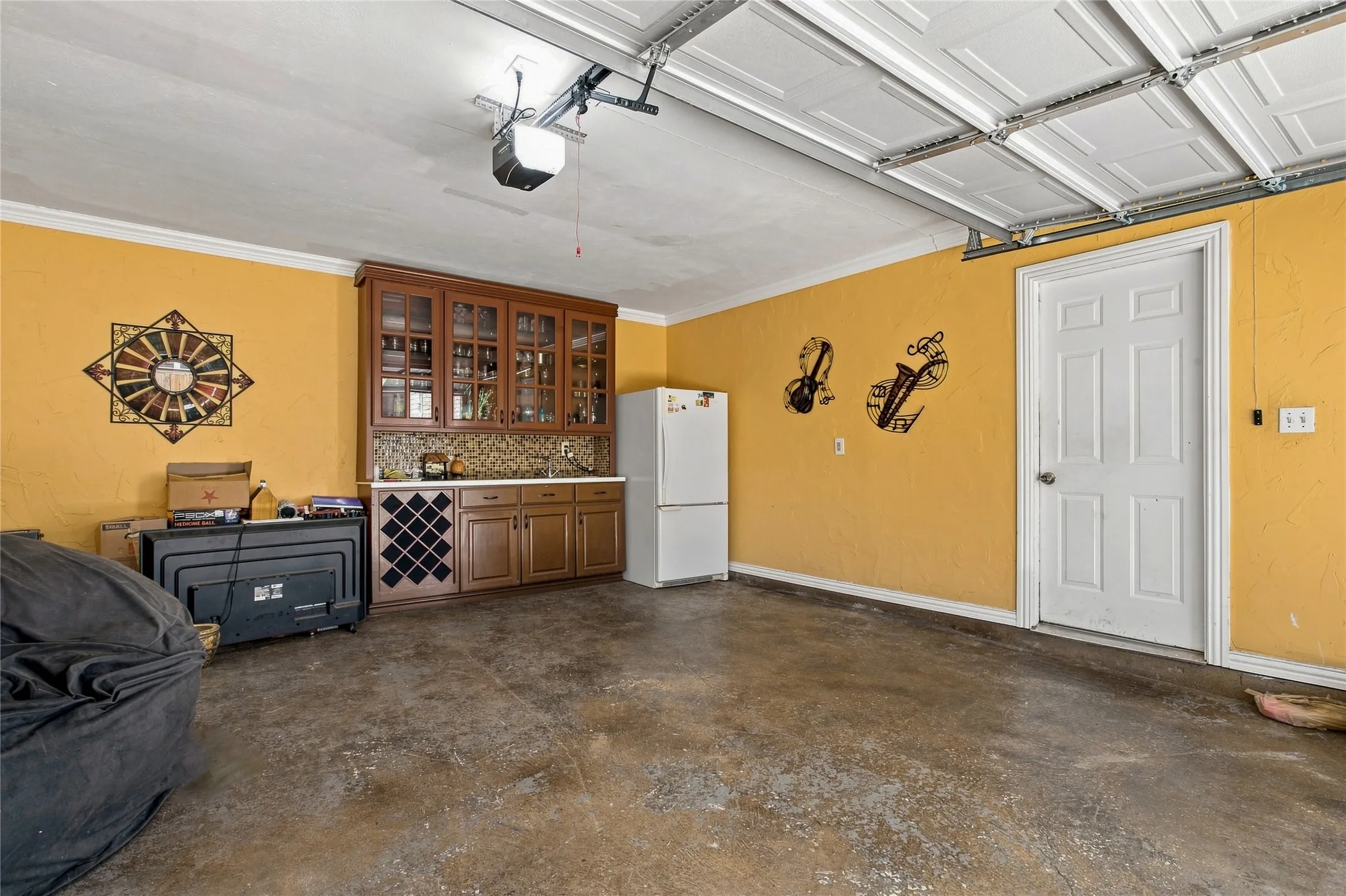 Single Family Residence For Sale in Dallas County , 5142 Ridgedale Avenue, Dallas, Texas 75206, 4 Bedroom, 4 Bathroom, 2 Garage spaces, 2,756 Sqft, built in 1926, mls#21383228, Real Estate Agent in Dallas, Homes For Sale in Dallas county, Homes For Sale in Dallas, Realtor in Dallas Texas, Real Estate Brokerage Independent Realty Texas, Luminita Cordes Realtor