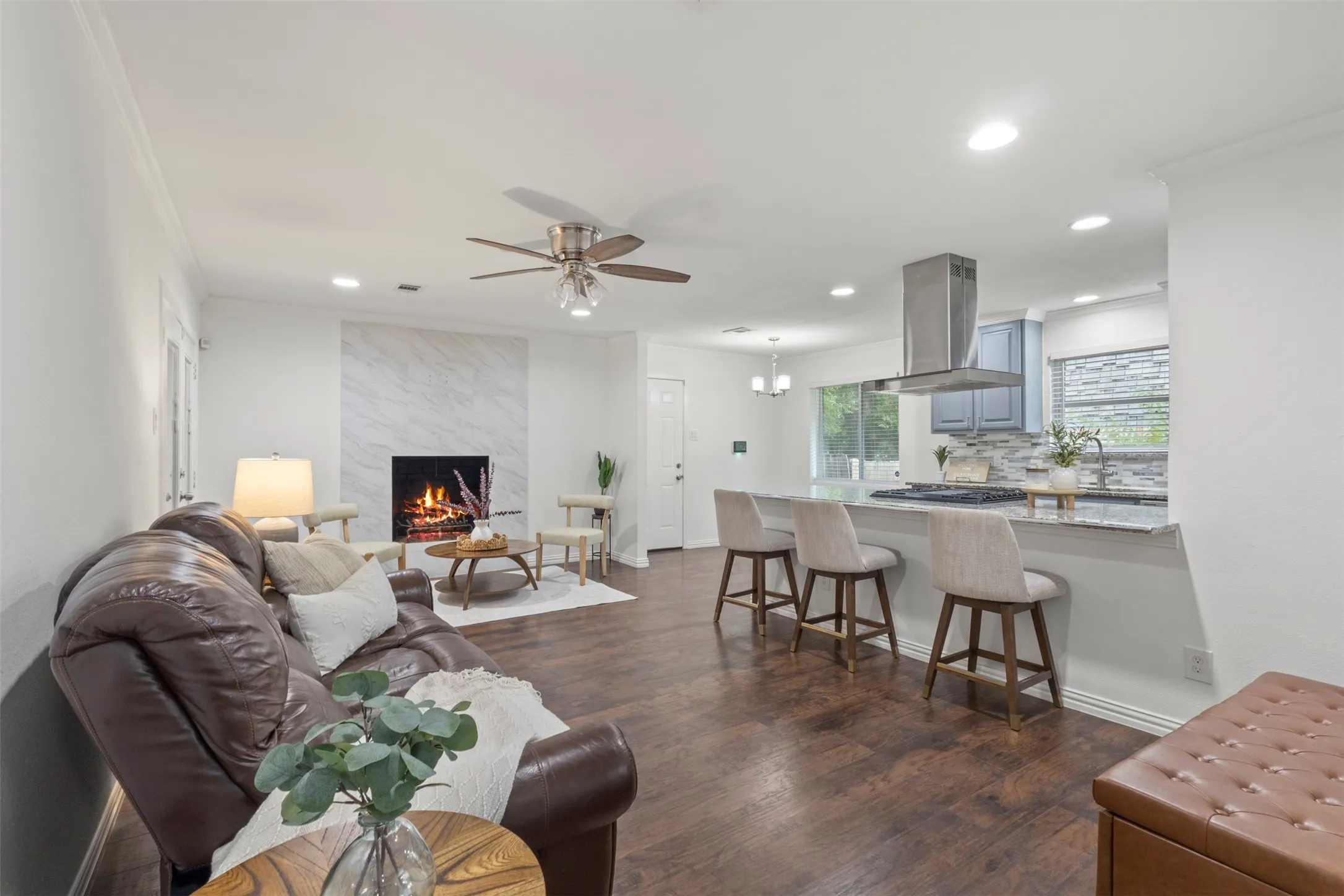 Single Family Residence For Sale in Dallas County , 5810 Caracas Drive, Dallas, Texas 75232, 3 Bedroom, 2 Bathroom, 2 Garage spaces, 1,537 Sqft, built in 1963, mls#21377296, Real Estate Agent in Dallas, Homes For Sale in Dallas county, Homes For Sale in Dallas, Realtor in Dallas Texas, Real Estate Brokerage Independent Realty Texas, Luminita Cordes Realtor
