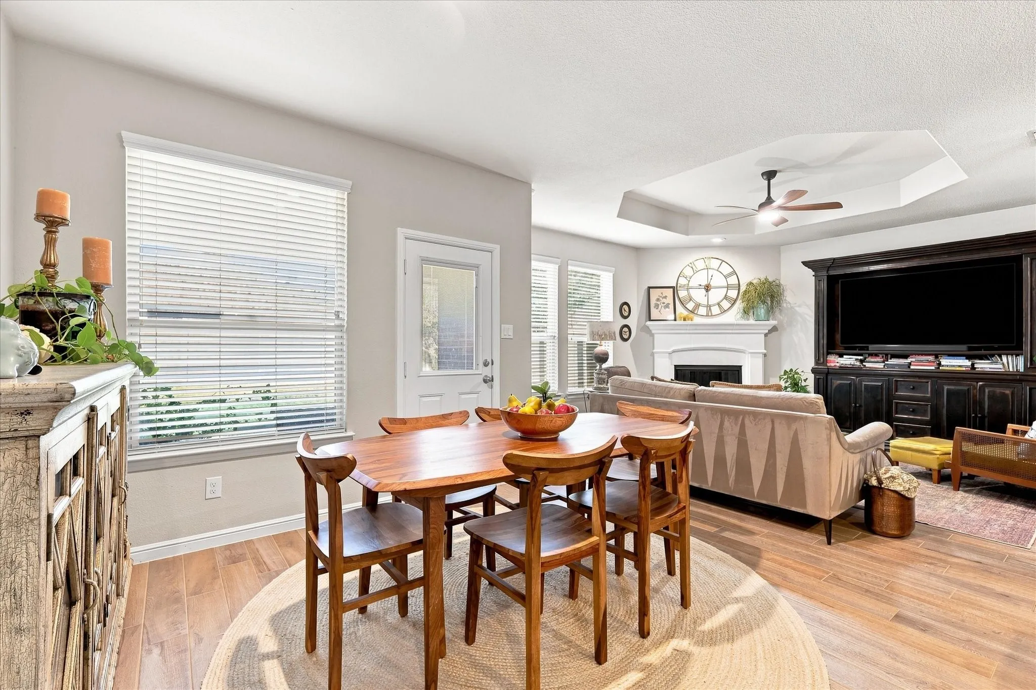 Single Family Residence For Sale in Denton County , 1325 Canary Lane, Argyle, Texas 76226, 3 Bedroom, 2 Bathroom, 2 Garage spaces, 1,872 Sqft, built in 2018, mls#21382725, Real Estate Agent in Argyle, Homes For Sale in Denton county, Homes For Sale in Argyle, Realtor in Argyle Texas, Real Estate Brokerage Independent Realty Texas, Luminita Cordes Realtor