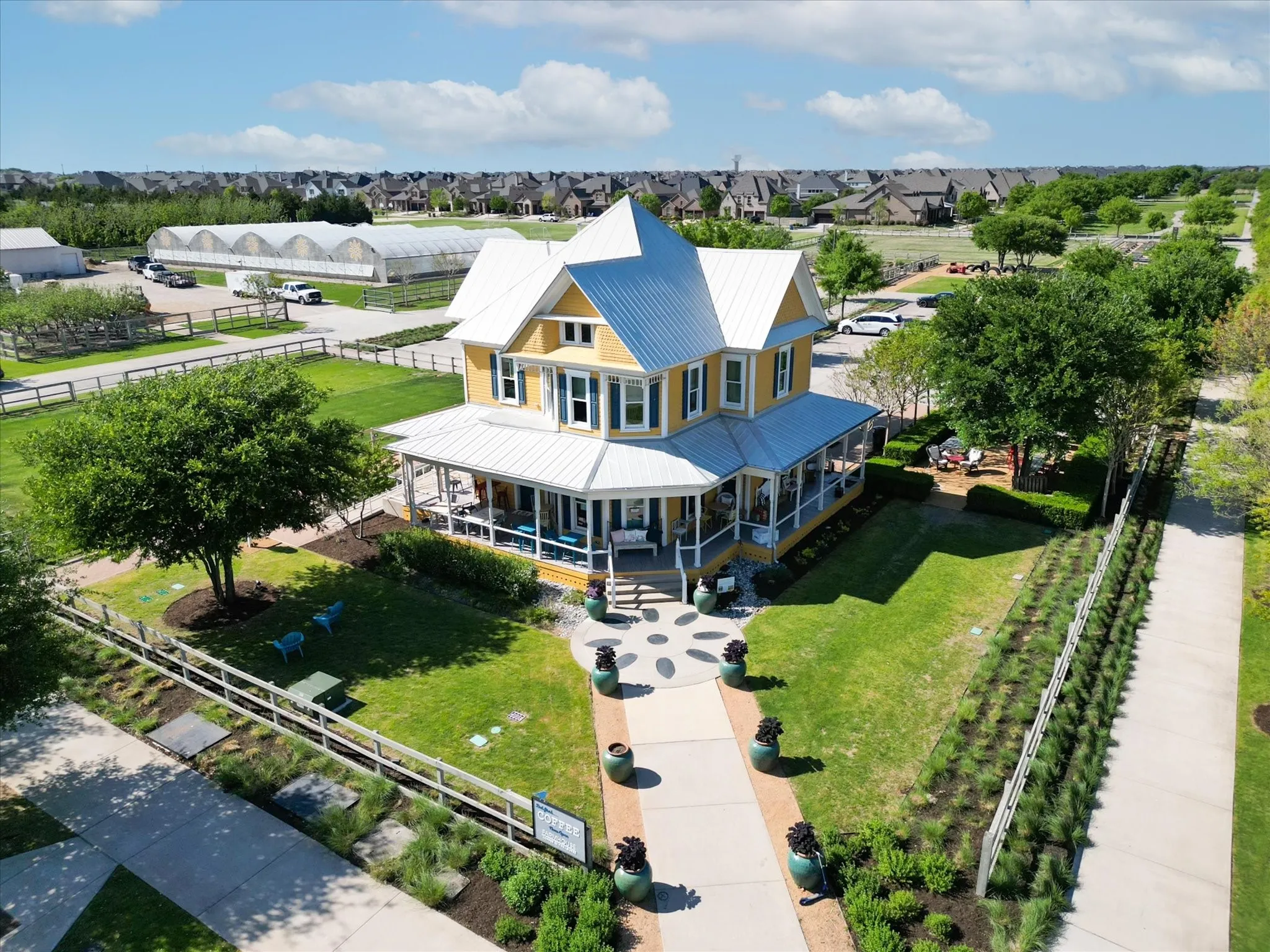 Single Family Residence For Sale in Denton County , 1325 Canary Lane, Argyle, Texas 76226, 3 Bedroom, 2 Bathroom, 2 Garage spaces, 1,872 Sqft, built in 2018, mls#21382725, Real Estate Agent in Argyle, Homes For Sale in Denton county, Homes For Sale in Argyle, Realtor in Argyle Texas, Real Estate Brokerage Independent Realty Texas, Luminita Cordes Realtor