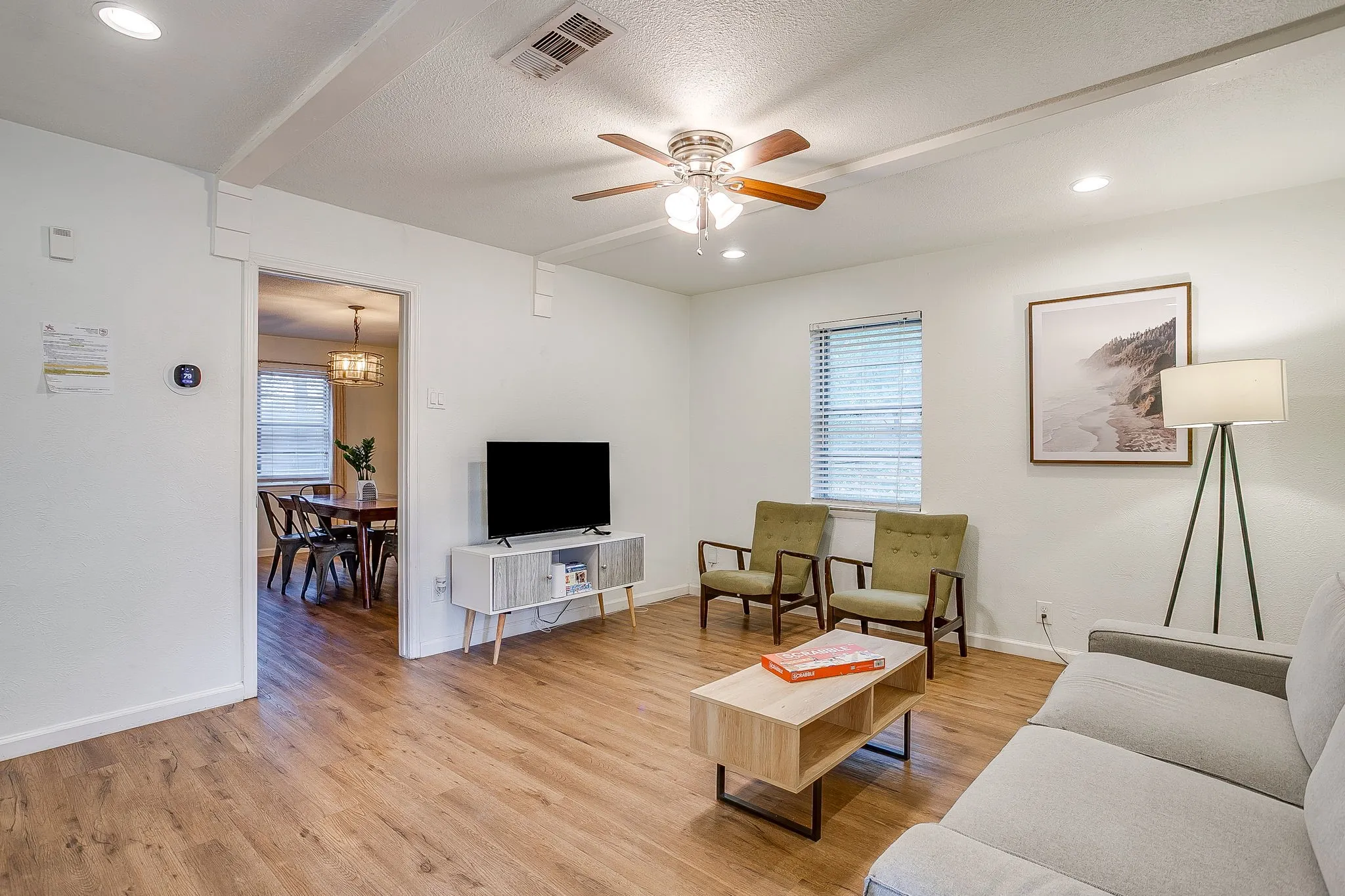 Single Family Residence For Sale in Tarrant County , 1116 Woodbrook Street, Arlington, Texas 76011, 3 Bedroom, 2 Bathroom, 2 Garage spaces, 1,253 Sqft, built in 1962, mls#21382589, Real Estate Agent in Arlington, Homes For Sale in Tarrant county, Homes For Sale in Arlington, Realtor in Arlington Texas, Real Estate Brokerage Independent Realty Texas, Luminita Cordes Realtor