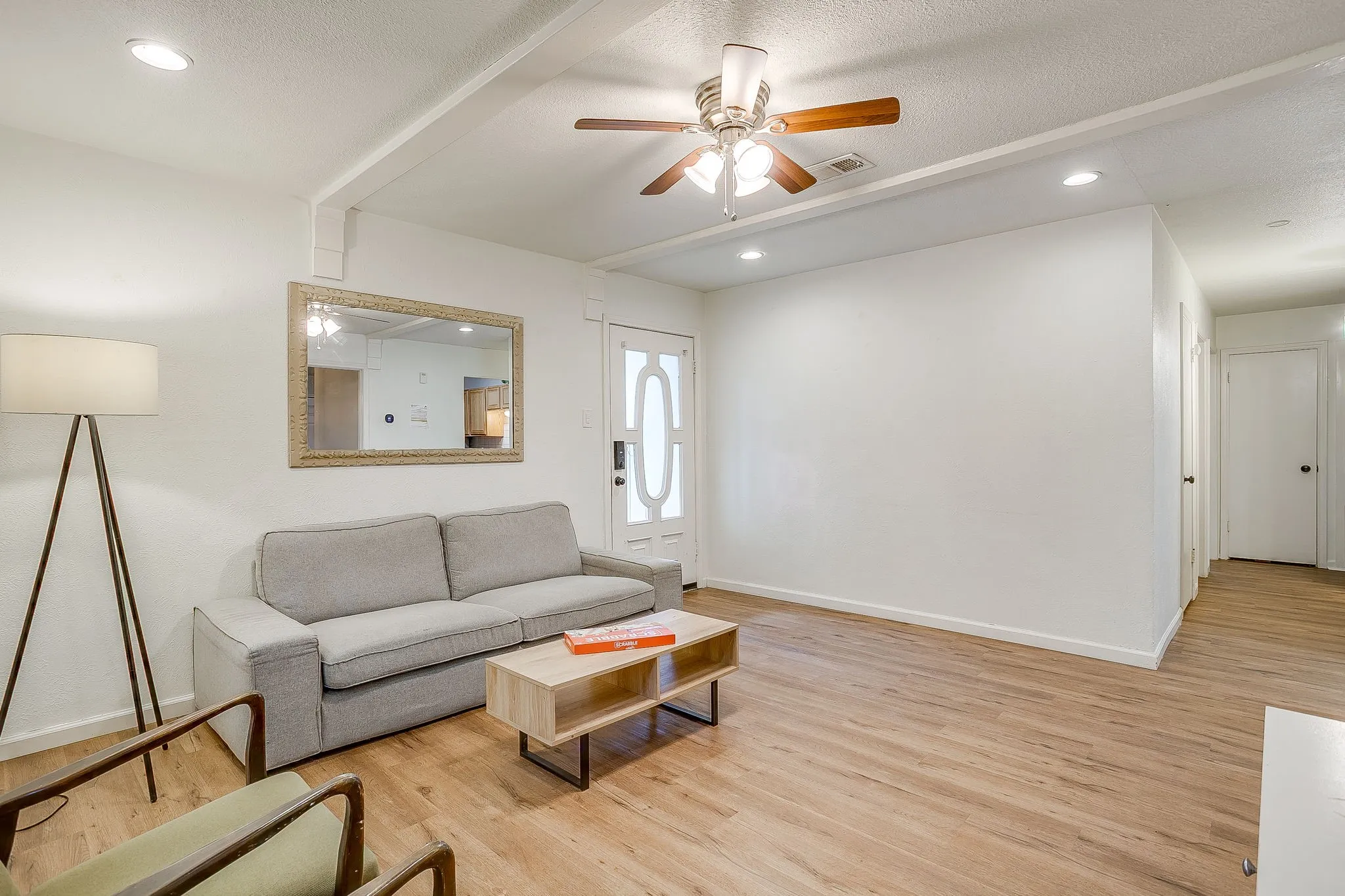 Single Family Residence For Sale in Tarrant County , 1116 Woodbrook Street, Arlington, Texas 76011, 3 Bedroom, 2 Bathroom, 2 Garage spaces, 1,253 Sqft, built in 1962, mls#21382589, Real Estate Agent in Arlington, Homes For Sale in Tarrant county, Homes For Sale in Arlington, Realtor in Arlington Texas, Real Estate Brokerage Independent Realty Texas, Luminita Cordes Realtor