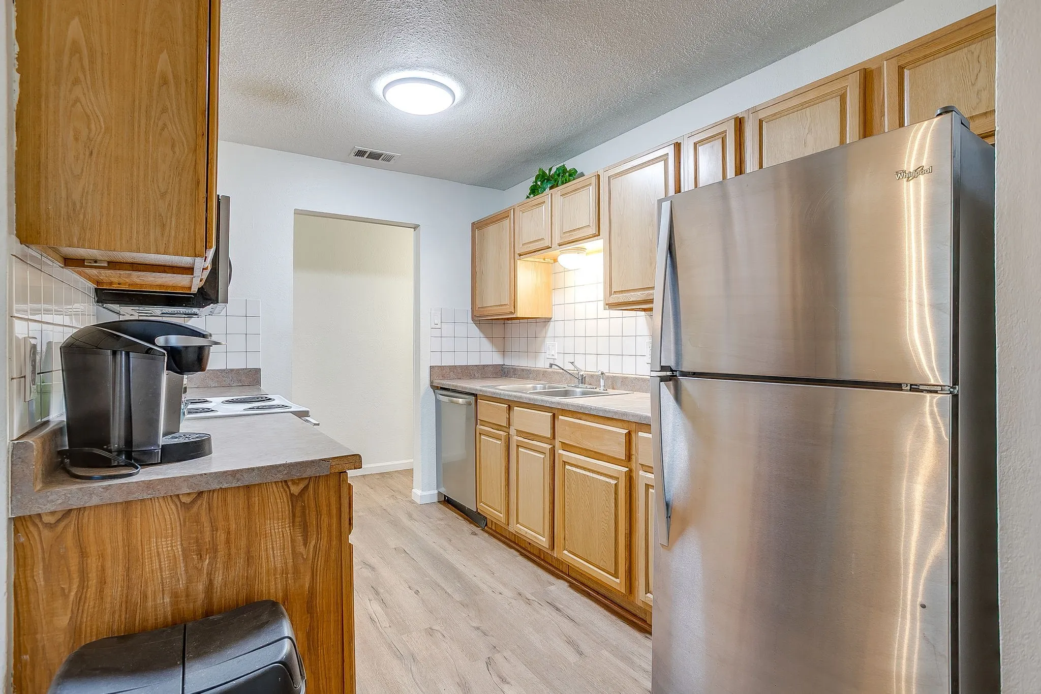 Single Family Residence For Sale in Tarrant County , 1116 Woodbrook Street, Arlington, Texas 76011, 3 Bedroom, 2 Bathroom, 2 Garage spaces, 1,253 Sqft, built in 1962, mls#21382589, Real Estate Agent in Arlington, Homes For Sale in Tarrant county, Homes For Sale in Arlington, Realtor in Arlington Texas, Real Estate Brokerage Independent Realty Texas, Luminita Cordes Realtor
