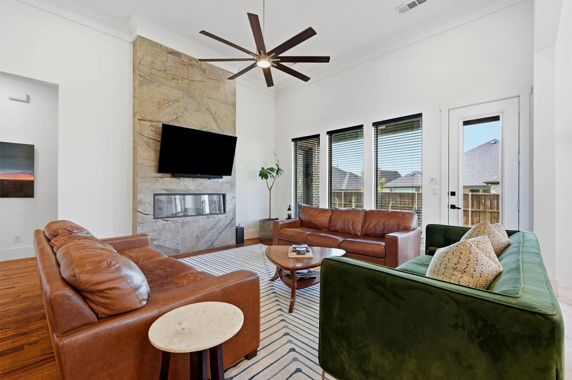 Single Family Residence For Sale in Grayson County , 3701 Bridlewood Trail, Denison, Texas 75020, 5 Bedroom, 4 Bathroom, 2 Garage spaces, 3,340 Sqft, built in 2021, mls#21382886, Real Estate Agent in Denison, Homes For Sale in Grayson county, Homes For Sale in Denison, Realtor in Denison Texas, Real Estate Brokerage Independent Realty Texas, Luminita Cordes Realtor