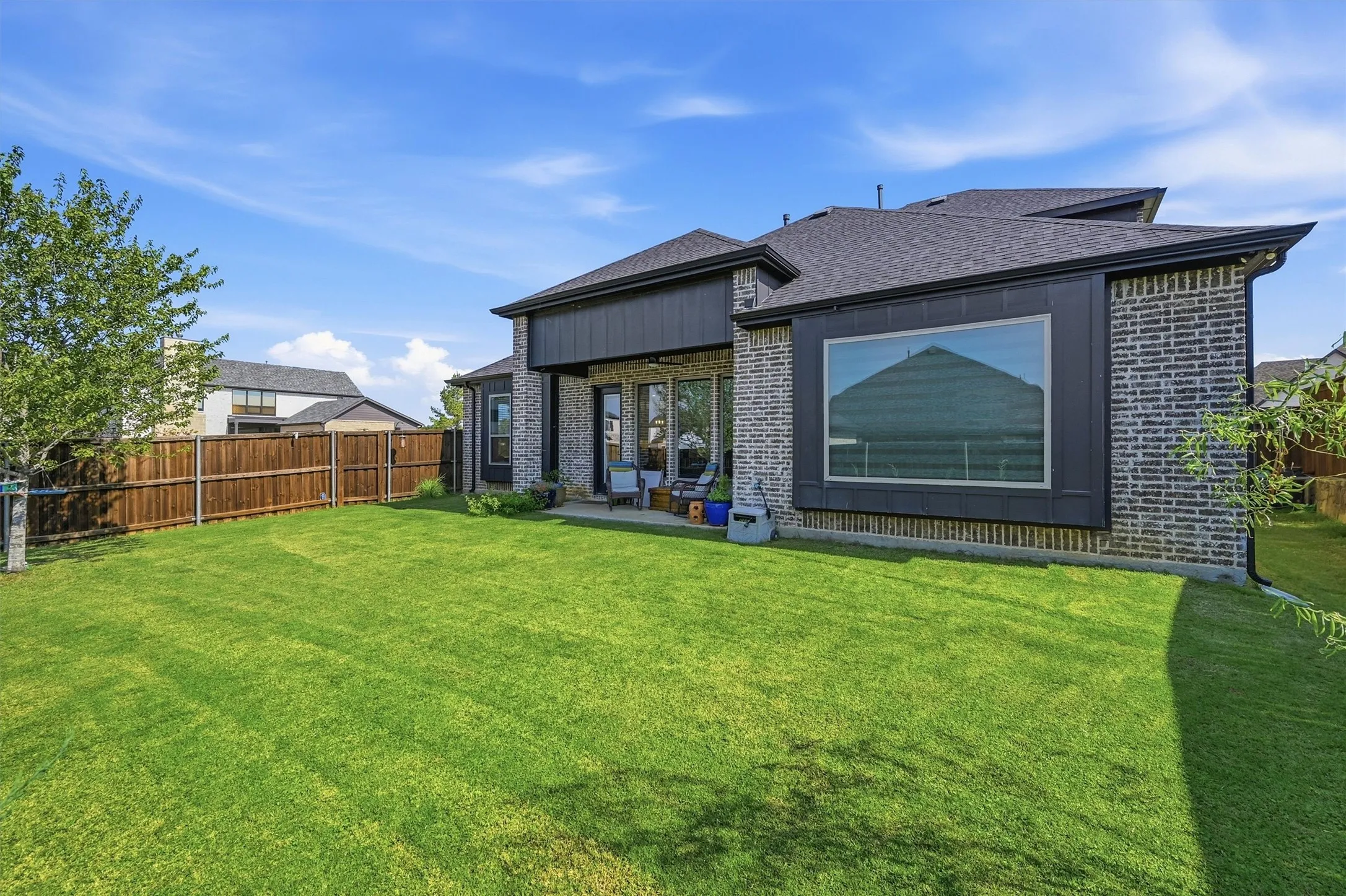 Single Family Residence For Sale in Grayson County , 3701 Bridlewood Trail, Denison, Texas 75020, 5 Bedroom, 4 Bathroom, 2 Garage spaces, 3,340 Sqft, built in 2021, mls#21382886, Real Estate Agent in Denison, Homes For Sale in Grayson county, Homes For Sale in Denison, Realtor in Denison Texas, Real Estate Brokerage Independent Realty Texas, Luminita Cordes Realtor
