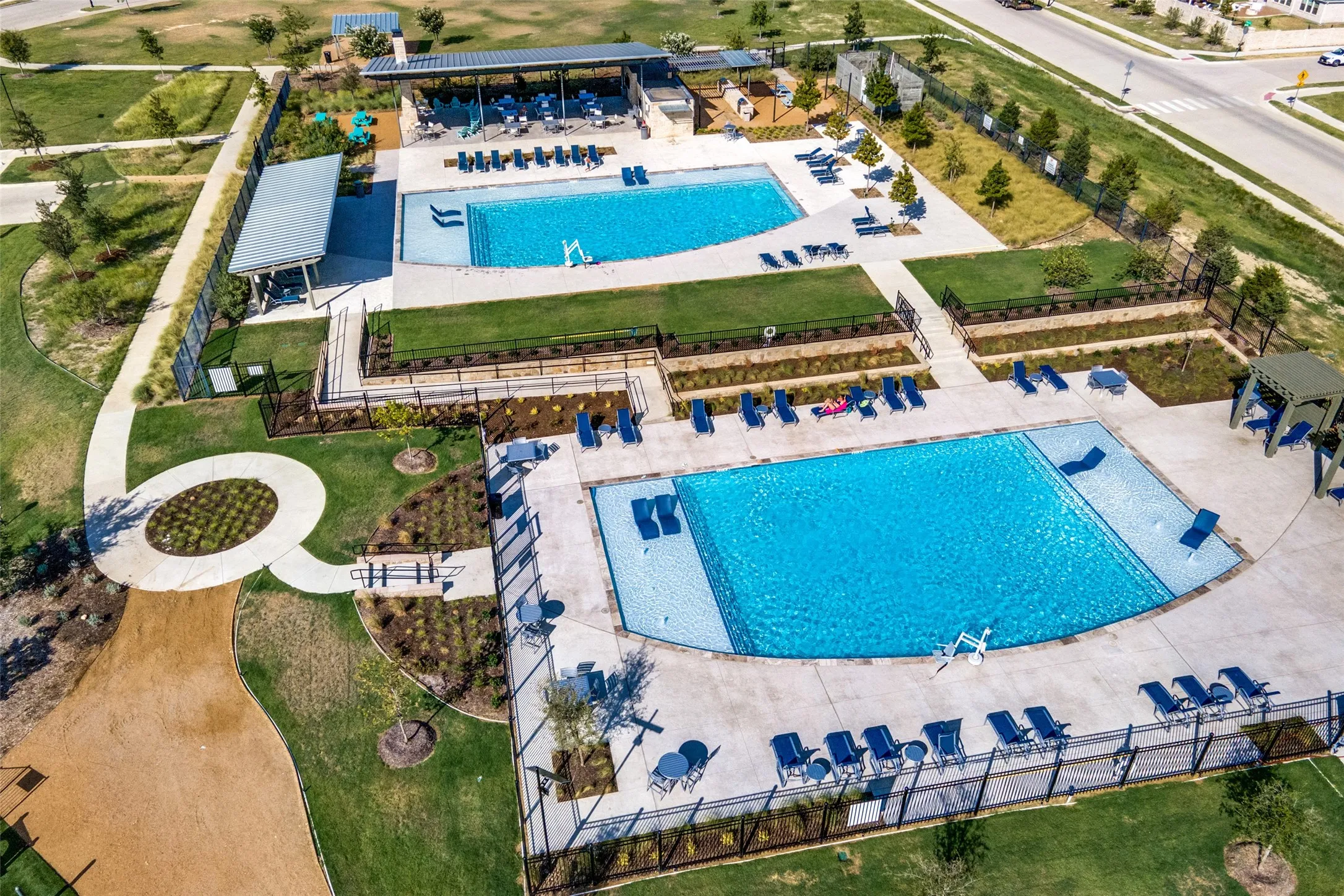 Single Family Residence For Sale in Tarrant County , 10301 Morada Road, Fort Worth, Texas 76126, 4 Bedroom, 3 Bathroom, 3 Garage spaces, 2,659 Sqft, built in 2019, mls#21377173, Real Estate Agent in Fort Worth, Homes For Sale in Tarrant county, Homes For Sale in Fort Worth, Realtor in Fort Worth Texas, Real Estate Brokerage Independent Realty Texas, Luminita Cordes Realtor