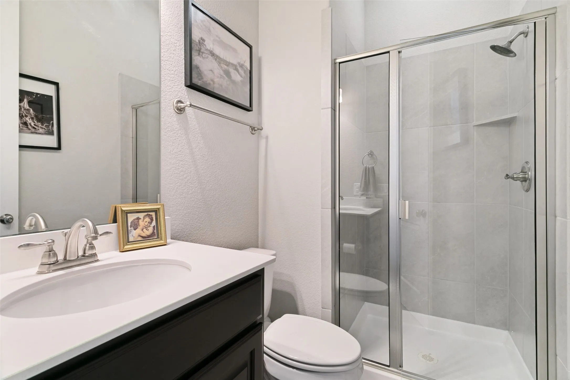 Single Family Residence For Sale in Tarrant County , 10301 Morada Road, Fort Worth, Texas 76126, 4 Bedroom, 3 Bathroom, 3 Garage spaces, 2,659 Sqft, built in 2019, mls#21377173, Real Estate Agent in Fort Worth, Homes For Sale in Tarrant county, Homes For Sale in Fort Worth, Realtor in Fort Worth Texas, Real Estate Brokerage Independent Realty Texas, Luminita Cordes Realtor