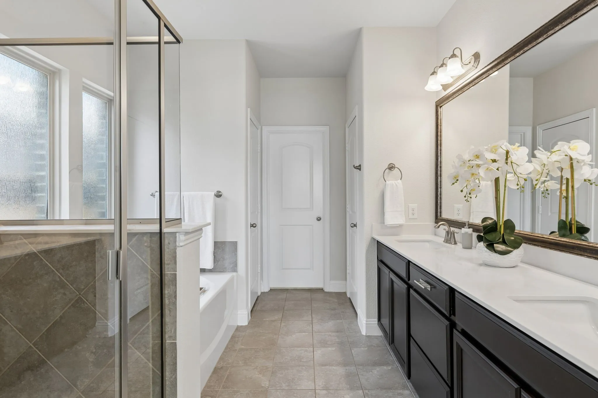 Single Family Residence For Sale in Collin County , 821 Llano Falls Drive, Mc Kinney, Texas 75071, 4 Bedroom, 4 Bathroom, 2 Garage spaces, 2,964 Sqft, built in 2015, mls#21382570, Real Estate Agent in Mc Kinney, Homes For Sale in Collin county, Homes For Sale in Mc Kinney, Realtor in Mc Kinney Texas, Real Estate Brokerage Independent Realty Texas, Luminita Cordes Realtor