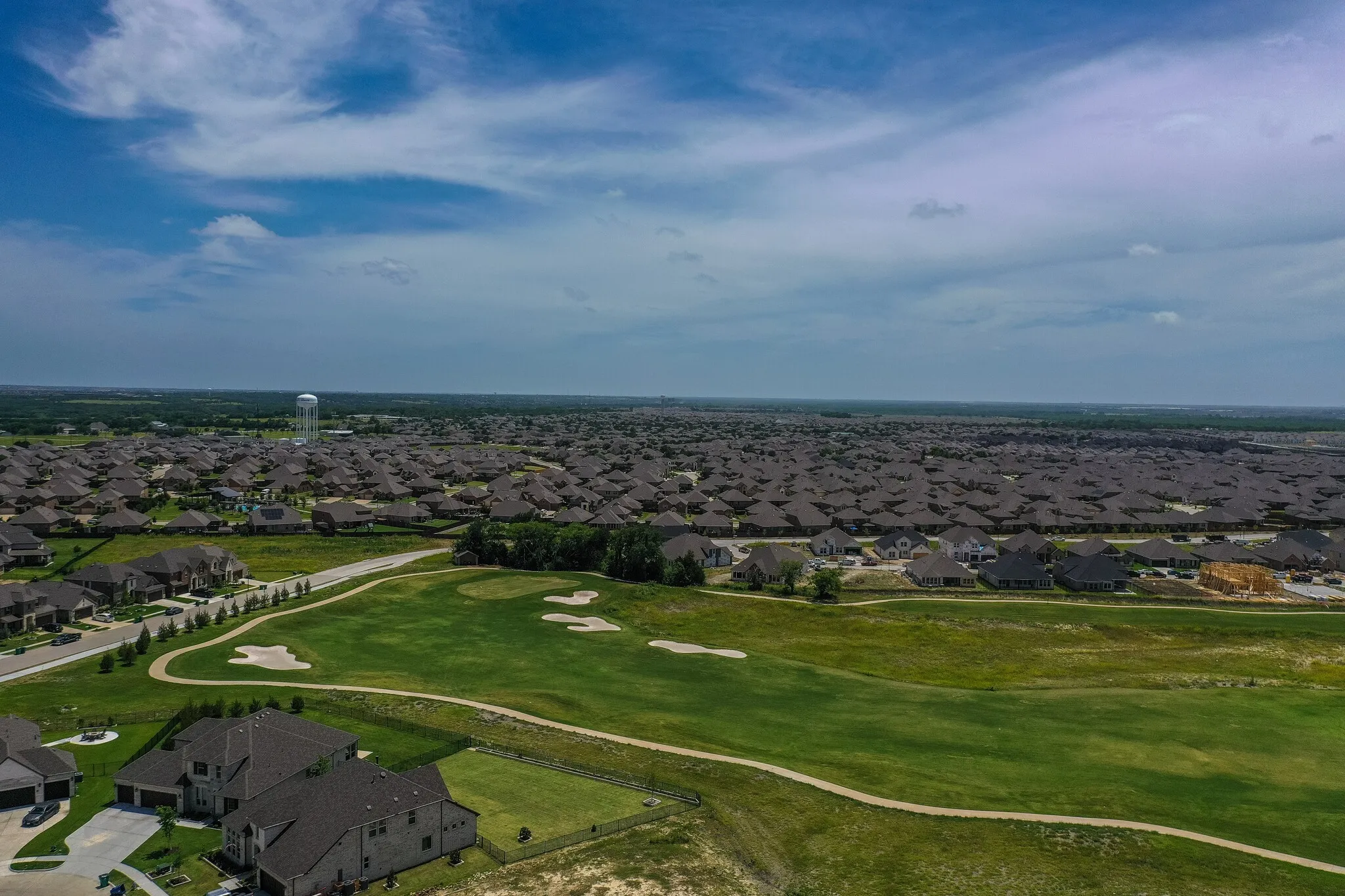Single Family Residence For Sale in Rockwall County , 2427 Debracie Court, Heath, Texas 75126, 4 Bedroom, 4 Bathroom, 3 Garage spaces, 3,670 Sqft, built in 2017, mls#21382159, Real Estate Agent in Heath, Homes For Sale in Rockwall county, Homes For Sale in Heath, Realtor in Heath Texas, Real Estate Brokerage Independent Realty Texas, Luminita Cordes Realtor