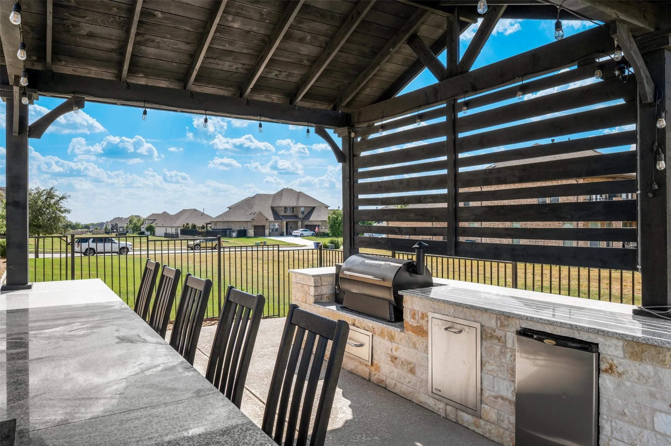 Single Family Residence For Sale in Rockwall County , 2427 Debracie Court, Heath, Texas 75126, 4 Bedroom, 4 Bathroom, 3 Garage spaces, 3,670 Sqft, built in 2017, mls#21382159, Real Estate Agent in Heath, Homes For Sale in Rockwall county, Homes For Sale in Heath, Realtor in Heath Texas, Real Estate Brokerage Independent Realty Texas, Luminita Cordes Realtor