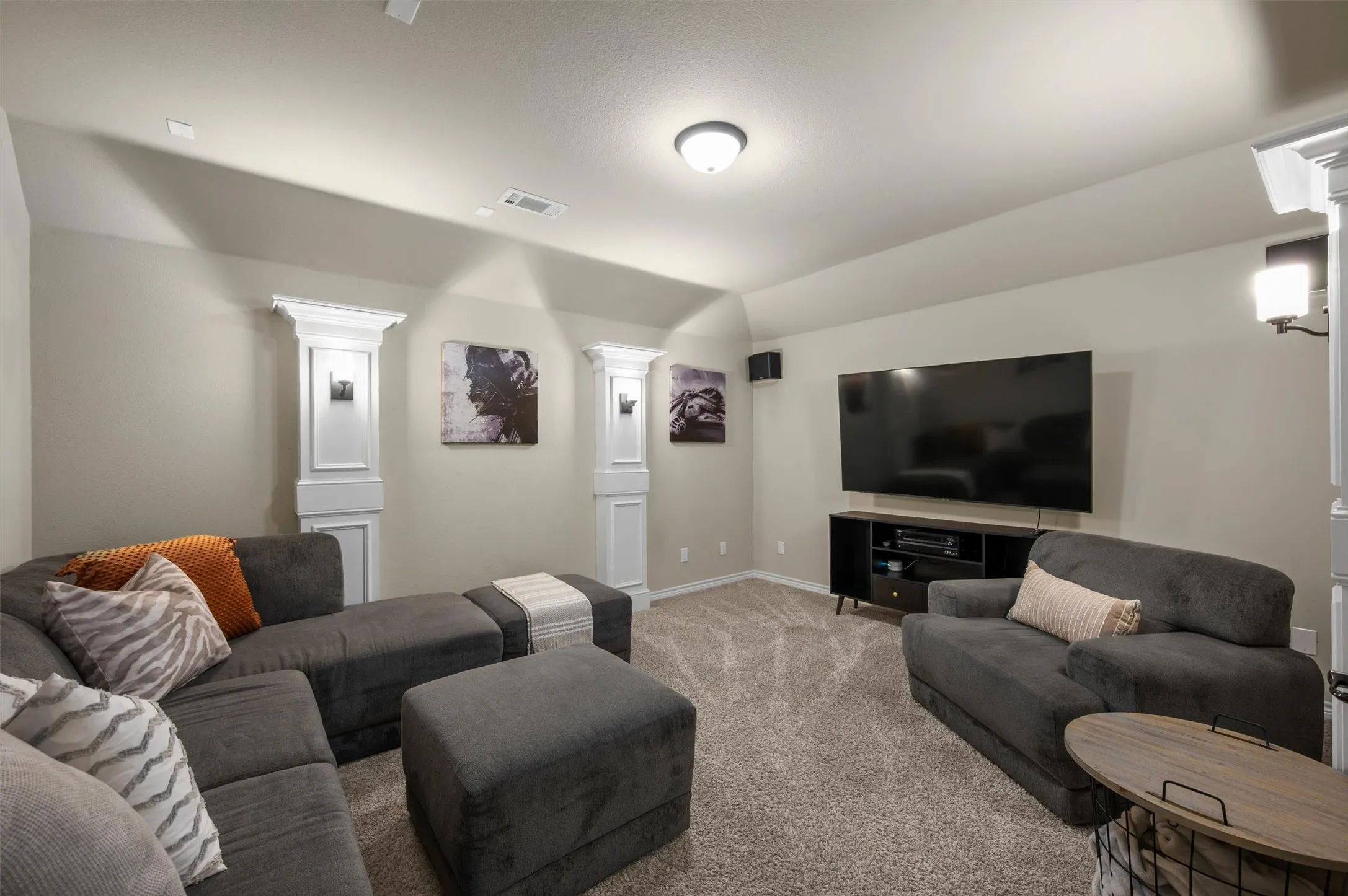 Single Family Residence For Sale in Rockwall County , 2427 Debracie Court, Heath, Texas 75126, 4 Bedroom, 4 Bathroom, 3 Garage spaces, 3,670 Sqft, built in 2017, mls#21382159, Real Estate Agent in Heath, Homes For Sale in Rockwall county, Homes For Sale in Heath, Realtor in Heath Texas, Real Estate Brokerage Independent Realty Texas, Luminita Cordes Realtor