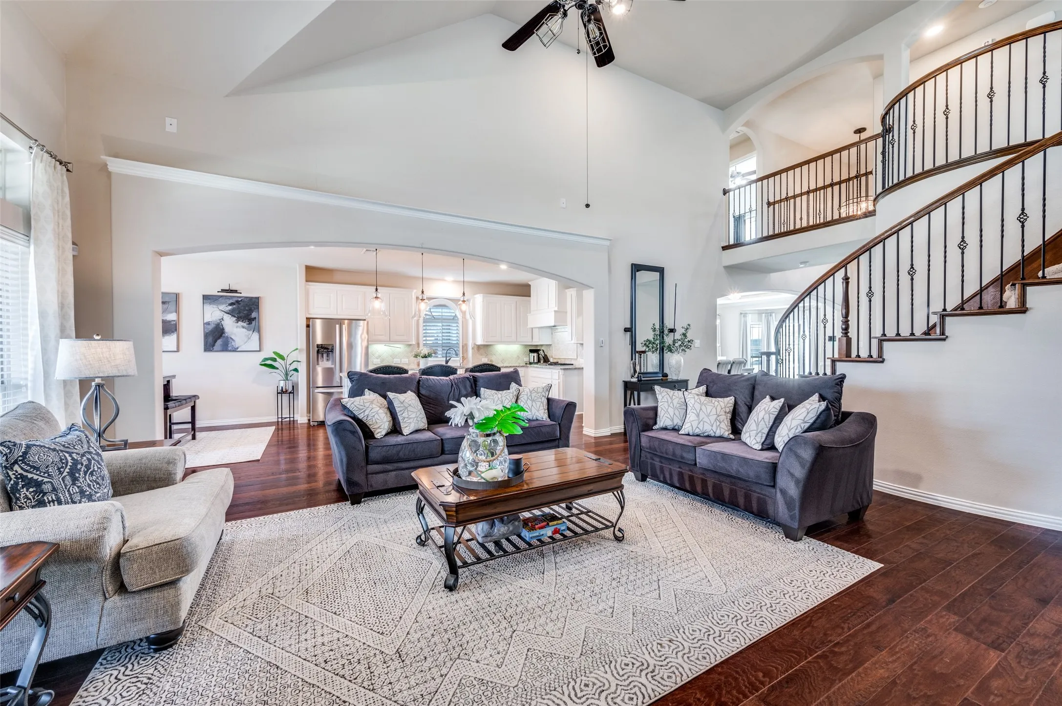 Single Family Residence For Sale in Collin County , 201 Kingsbury Lane, Prosper, Texas 75078, 5 Bedroom, 4 Bathroom, 3 Garage spaces, 4,083 Sqft, built in 2017, mls#21383217, Real Estate Agent in Prosper, Homes For Sale in Collin county, Homes For Sale in Prosper, Realtor in Prosper Texas, Real Estate Brokerage Independent Realty Texas, Luminita Cordes Realtor