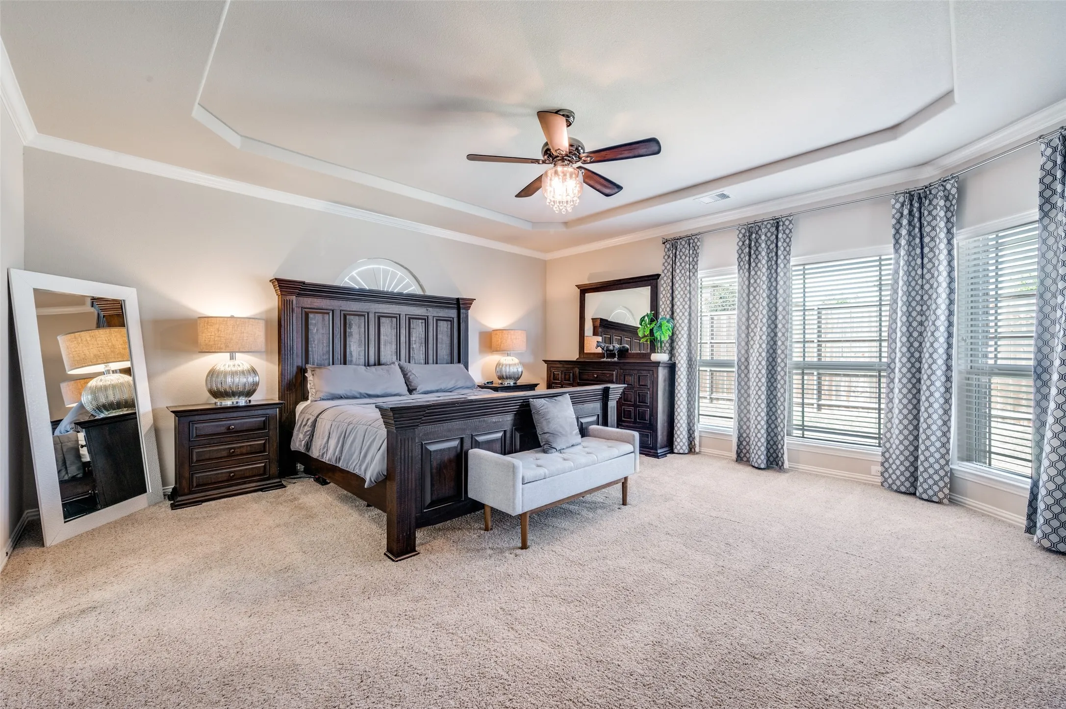 Single Family Residence For Sale in Collin County , 201 Kingsbury Lane, Prosper, Texas 75078, 5 Bedroom, 4 Bathroom, 3 Garage spaces, 4,083 Sqft, built in 2017, mls#21383217, Real Estate Agent in Prosper, Homes For Sale in Collin county, Homes For Sale in Prosper, Realtor in Prosper Texas, Real Estate Brokerage Independent Realty Texas, Luminita Cordes Realtor
