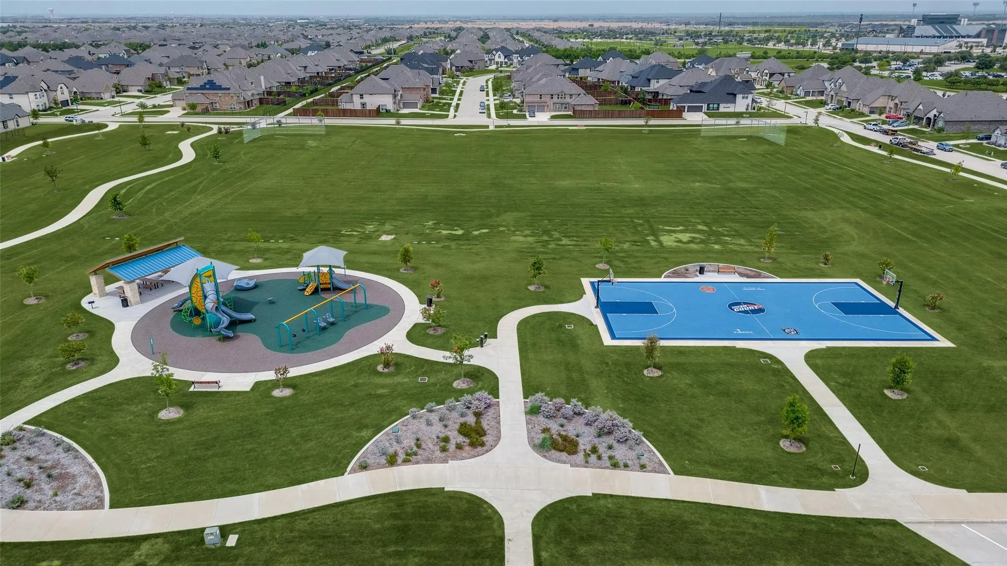 Single Family Residence For Sale in Collin County , 201 Kingsbury Lane, Prosper, Texas 75078, 5 Bedroom, 4 Bathroom, 3 Garage spaces, 4,083 Sqft, built in 2017, mls#21383217, Real Estate Agent in Prosper, Homes For Sale in Collin county, Homes For Sale in Prosper, Realtor in Prosper Texas, Real Estate Brokerage Independent Realty Texas, Luminita Cordes Realtor