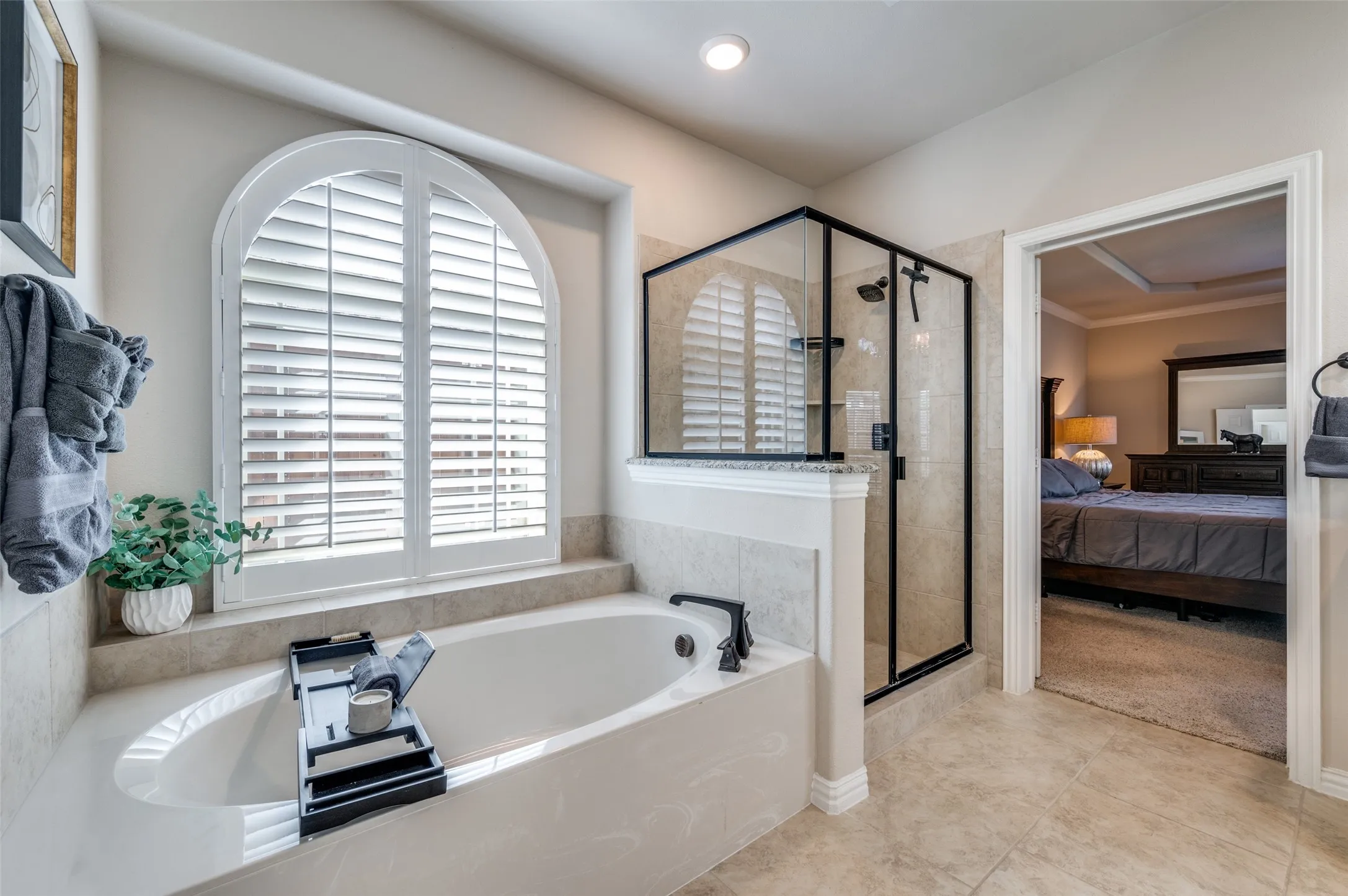 Single Family Residence For Sale in Collin County , 201 Kingsbury Lane, Prosper, Texas 75078, 5 Bedroom, 4 Bathroom, 3 Garage spaces, 4,083 Sqft, built in 2017, mls#21383217, Real Estate Agent in Prosper, Homes For Sale in Collin county, Homes For Sale in Prosper, Realtor in Prosper Texas, Real Estate Brokerage Independent Realty Texas, Luminita Cordes Realtor