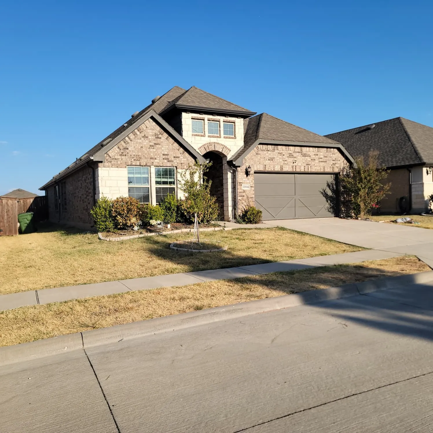 Single Family Residence For Sale in Denton County , 3204 Elk Camp Road, Aubrey, Texas 76227, 3 Bedroom, 3 Bathroom, 2 Garage spaces, 2,214 Sqft, built in 2021, mls#21379509, Real Estate Agent in Aubrey, Homes For Sale in Denton county, Homes For Sale in Aubrey, Realtor in Aubrey Texas, Real Estate Brokerage Independent Realty Texas, Luminita Cordes Realtor