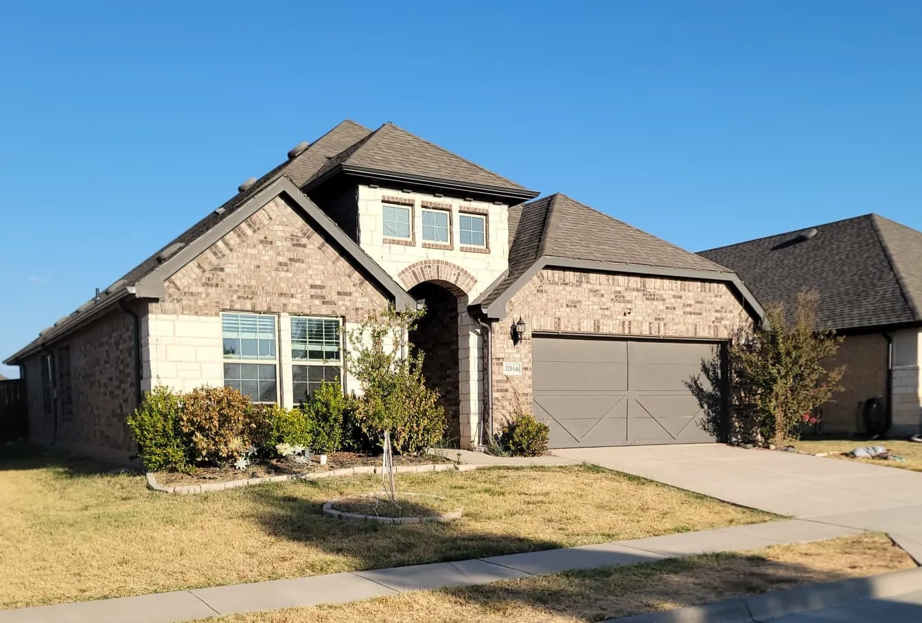 Single Family Residence For Sale in Denton County , 3204 Elk Camp Road, Aubrey, Texas 76227, 3 Bedroom, 3 Bathroom, 2 Garage spaces, 2,214 Sqft, built in 2021, mls#21379509, Real Estate Agent in Aubrey, Homes For Sale in Denton county, Homes For Sale in Aubrey, Realtor in Aubrey Texas, Real Estate Brokerage Independent Realty Texas, Luminita Cordes Realtor