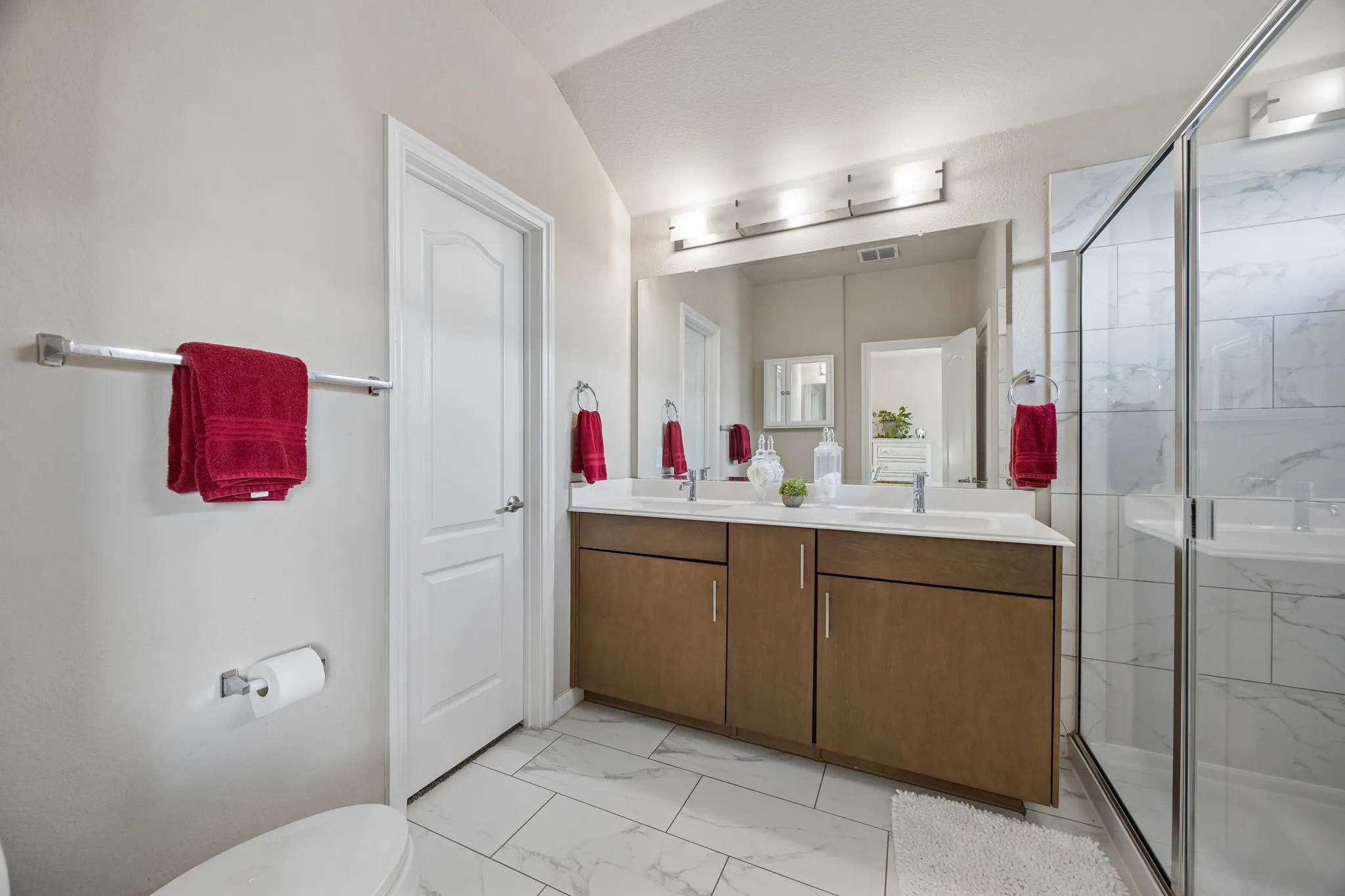 Single Family Residence For Sale in Collin County , 836 Foxtail Bend, Lavon, Texas 75166, 3 Bedroom, 2 Bathroom, 2 Garage spaces, 1,851 Sqft, built in 2021, mls#21382250, Real Estate Agent in Lavon, Homes For Sale in Collin county, Homes For Sale in Lavon, Realtor in Lavon Texas, Real Estate Brokerage Independent Realty Texas, Luminita Cordes Realtor