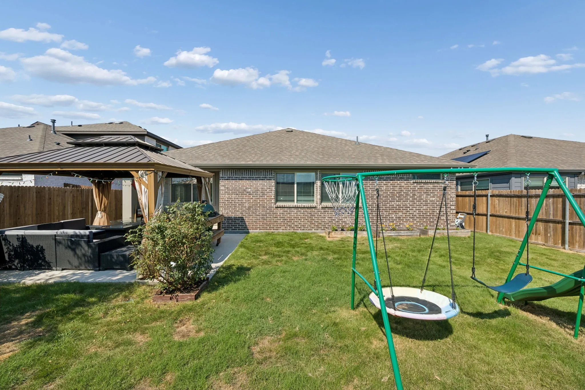 Single Family Residence For Sale in Collin County , 836 Foxtail Bend, Lavon, Texas 75166, 3 Bedroom, 2 Bathroom, 2 Garage spaces, 1,851 Sqft, built in 2021, mls#21382250, Real Estate Agent in Lavon, Homes For Sale in Collin county, Homes For Sale in Lavon, Realtor in Lavon Texas, Real Estate Brokerage Independent Realty Texas, Luminita Cordes Realtor