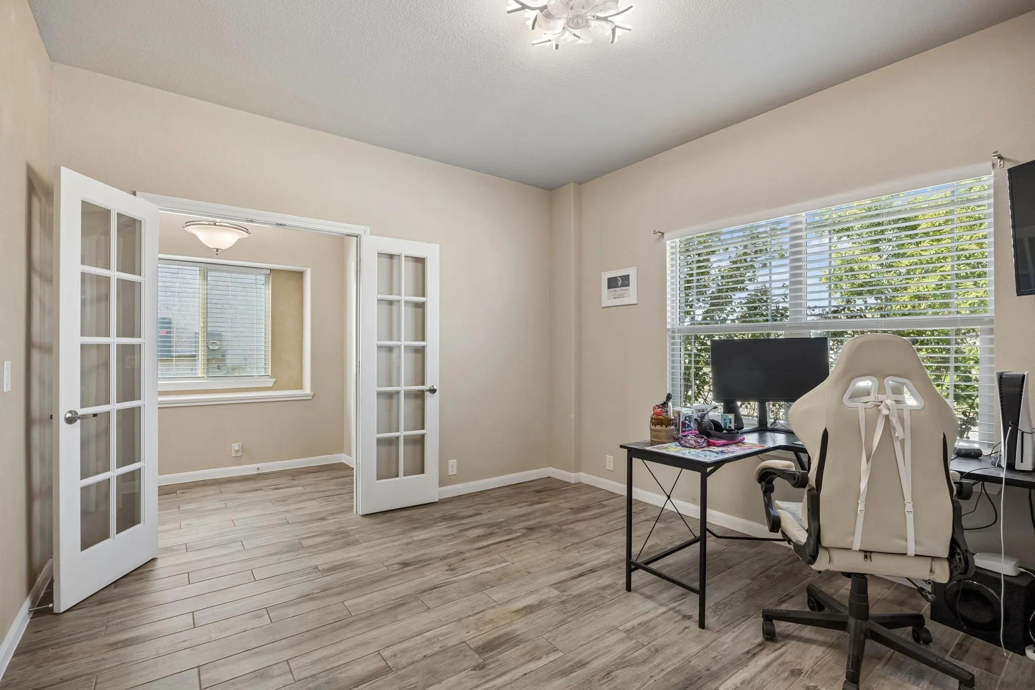 Single Family Residence For Sale in Collin County , 836 Foxtail Bend, Lavon, Texas 75166, 3 Bedroom, 2 Bathroom, 2 Garage spaces, 1,851 Sqft, built in 2021, mls#21382250, Real Estate Agent in Lavon, Homes For Sale in Collin county, Homes For Sale in Lavon, Realtor in Lavon Texas, Real Estate Brokerage Independent Realty Texas, Luminita Cordes Realtor