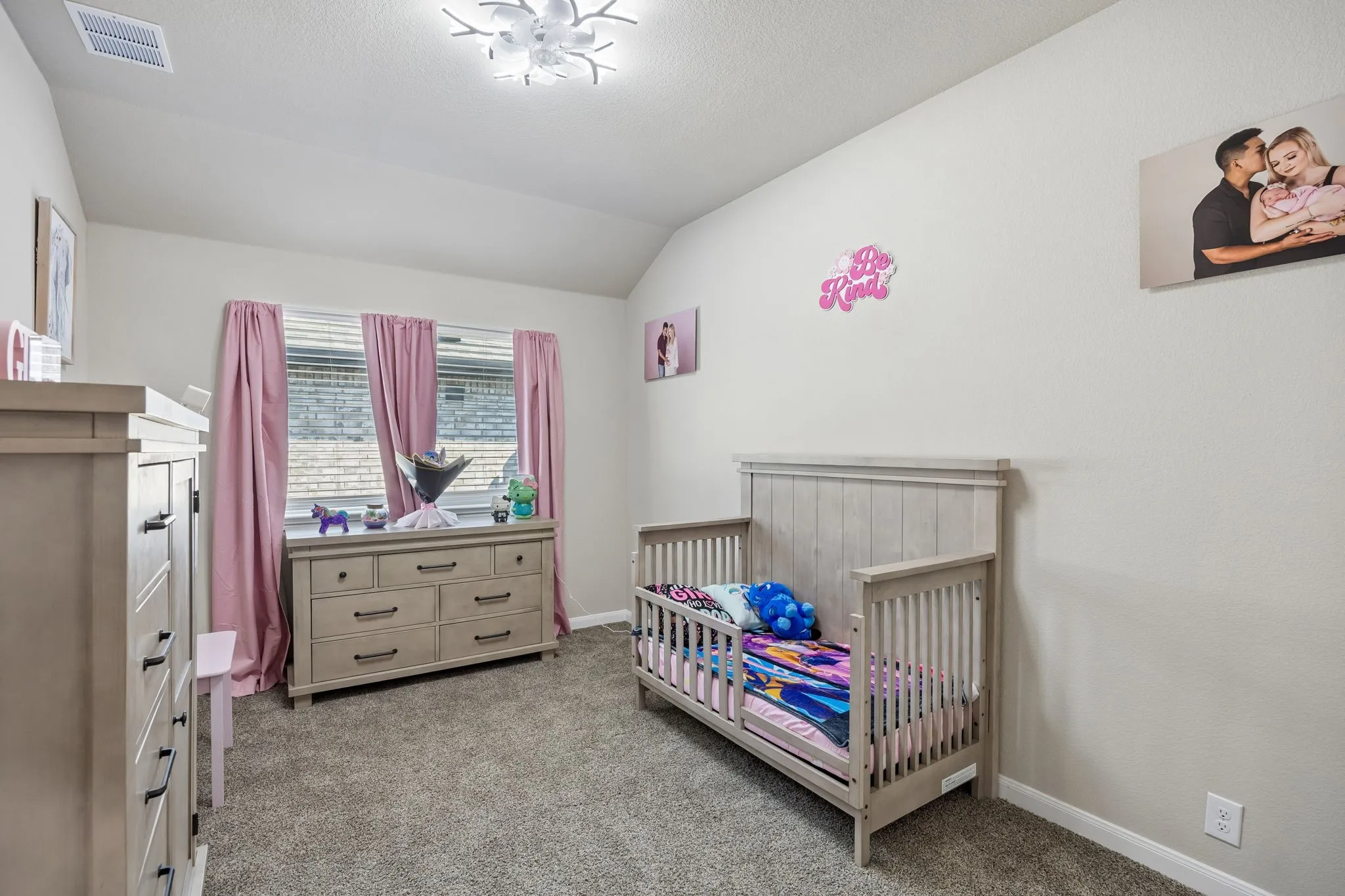 Single Family Residence For Sale in Collin County , 836 Foxtail Bend, Lavon, Texas 75166, 3 Bedroom, 2 Bathroom, 2 Garage spaces, 1,851 Sqft, built in 2021, mls#21382250, Real Estate Agent in Lavon, Homes For Sale in Collin county, Homes For Sale in Lavon, Realtor in Lavon Texas, Real Estate Brokerage Independent Realty Texas, Luminita Cordes Realtor
