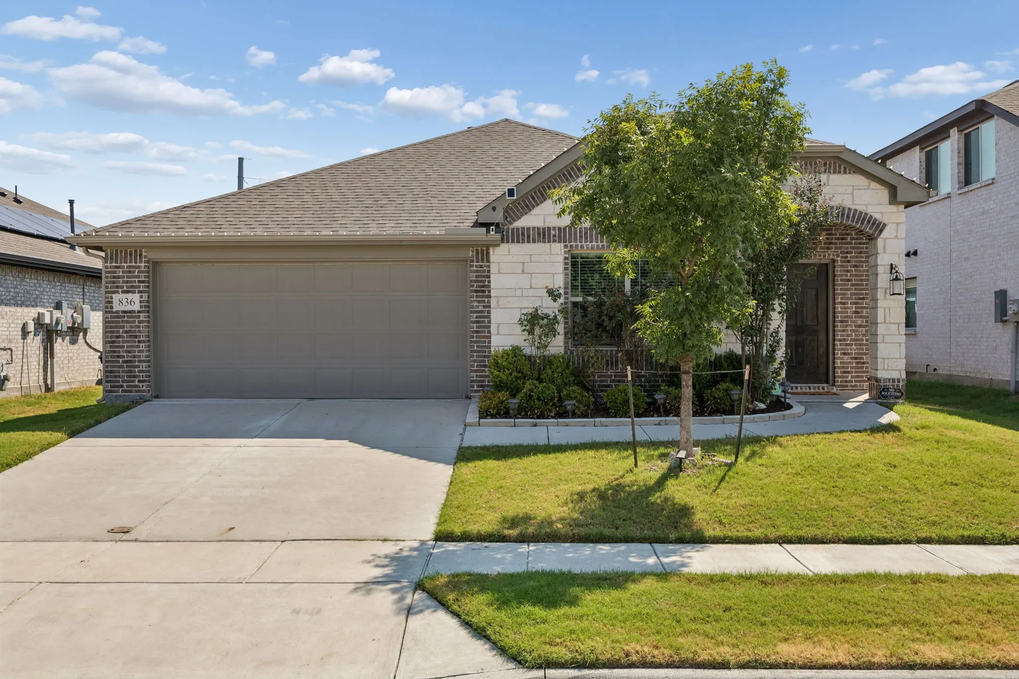 Single Family Residence For Sale in Collin County , 836 Foxtail Bend, Lavon, Texas 75166, 3 Bedroom, 2 Bathroom, 2 Garage spaces, 1,851 Sqft, built in 2021, mls#21382250, Real Estate Agent in Lavon, Homes For Sale in Collin county, Homes For Sale in Lavon, Realtor in Lavon Texas, Real Estate Brokerage Independent Realty Texas, Luminita Cordes Realtor