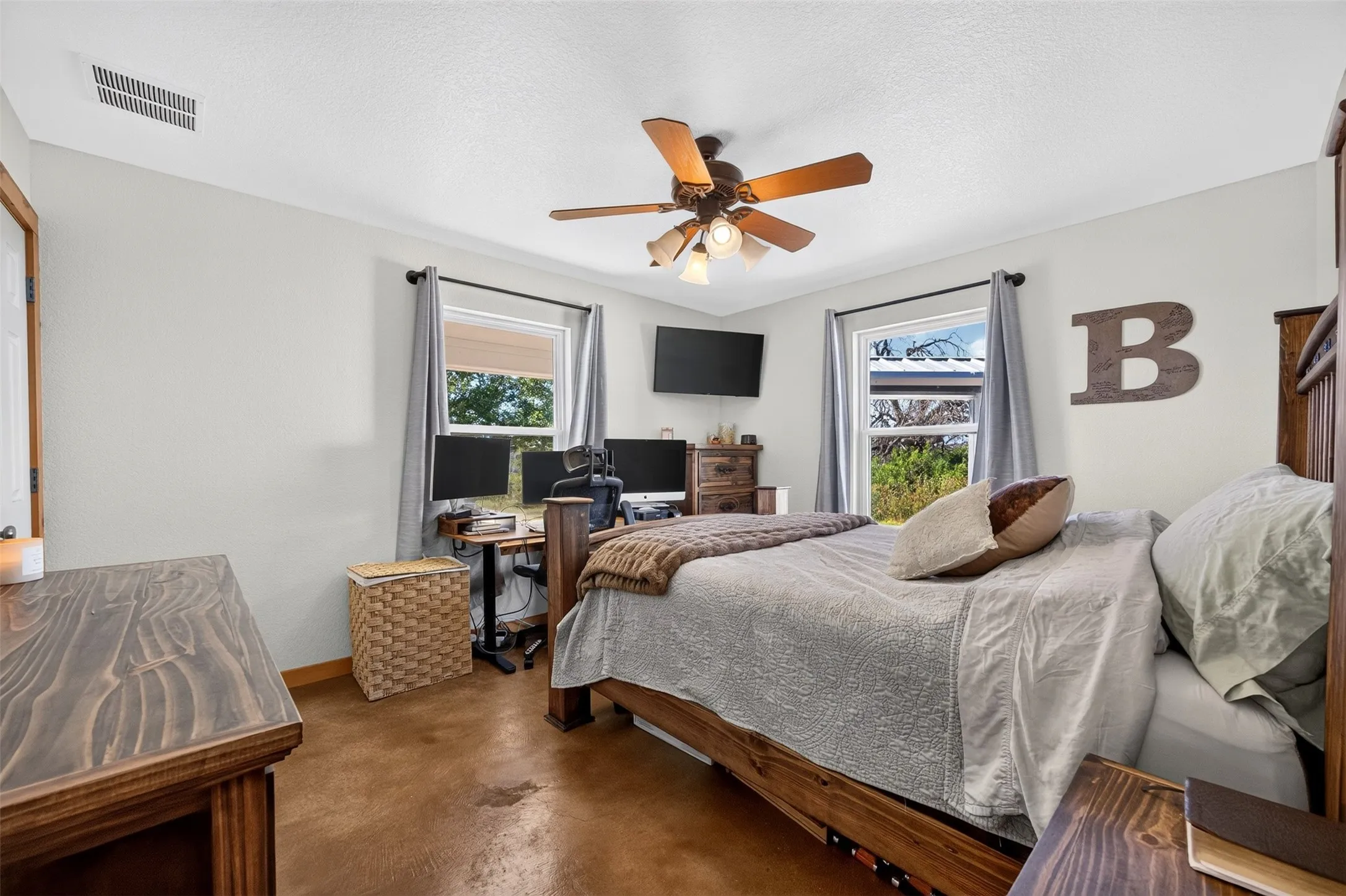 Single Family Residence For Sale in Somervell County , 7328 Fm 205, Glen Rose, Texas 76043, 2 Bedroom, 1 Bathroom, 3 Garage spaces, 927 Sqft, built in 2004, mls#21383255, Real Estate Agent in Glen Rose, Homes For Sale in Somervell county, Homes For Sale in Glen Rose, Realtor in Glen Rose Texas, Real Estate Brokerage Independent Realty Texas, Luminita Cordes Realtor