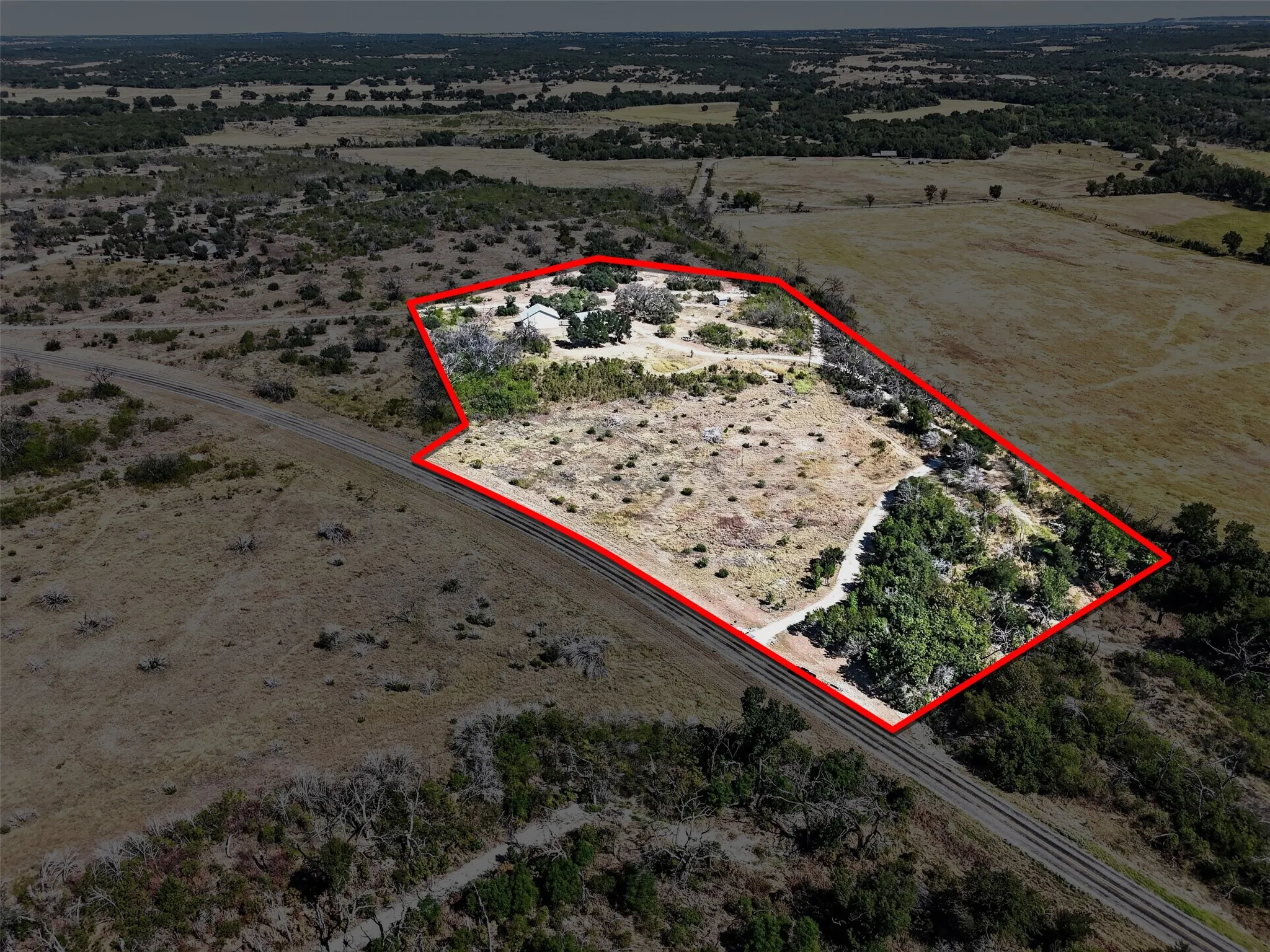 Single Family Residence For Sale in Somervell County , 7328 Fm 205, Glen Rose, Texas 76043, 2 Bedroom, 1 Bathroom, 3 Garage spaces, 927 Sqft, built in 2004, mls#21383255, Real Estate Agent in Glen Rose, Homes For Sale in Somervell county, Homes For Sale in Glen Rose, Realtor in Glen Rose Texas, Real Estate Brokerage Independent Realty Texas, Luminita Cordes Realtor