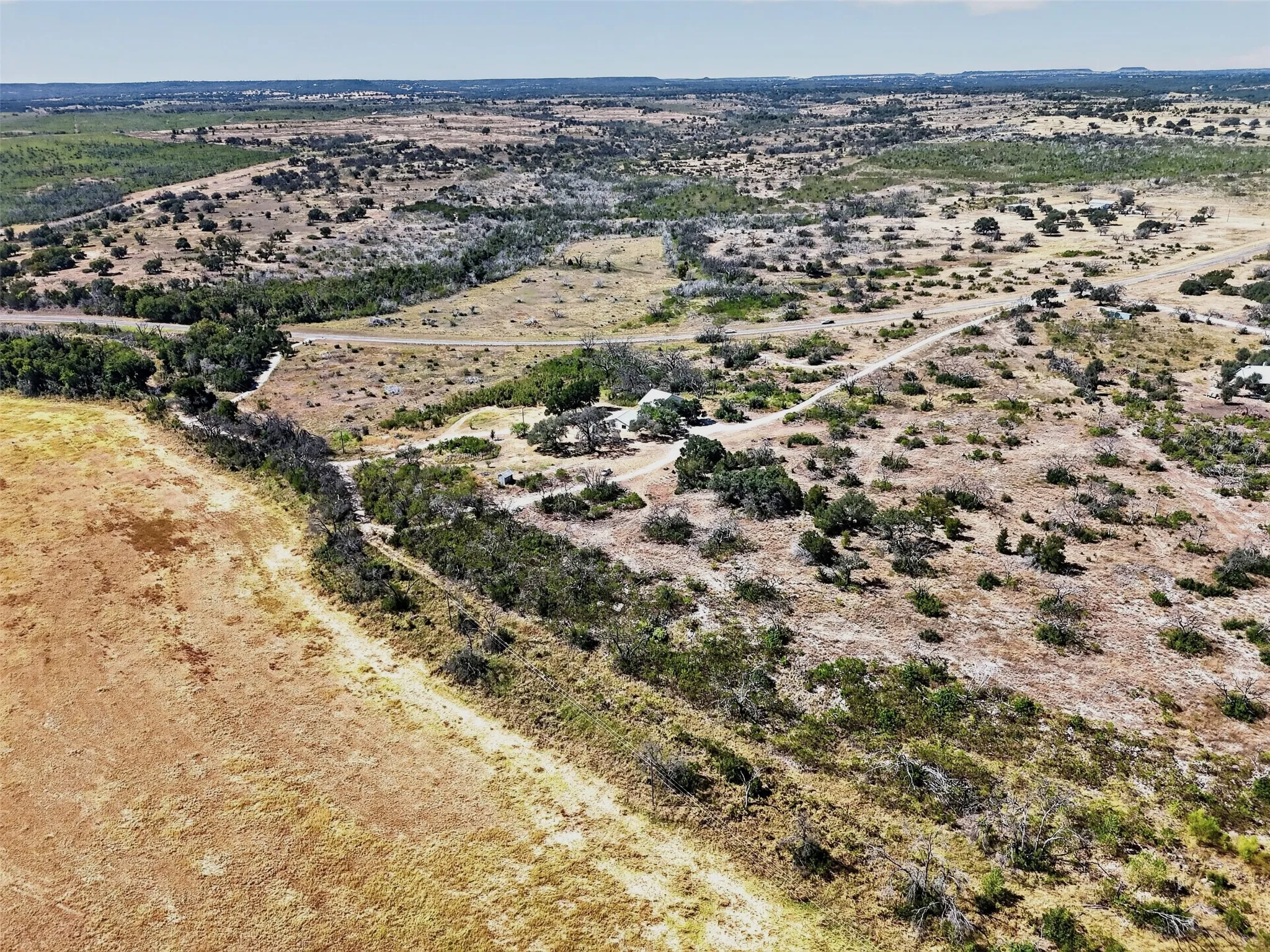 Single Family Residence For Sale in Somervell County , 7328 Fm 205, Glen Rose, Texas 76043, 2 Bedroom, 1 Bathroom, 3 Garage spaces, 927 Sqft, built in 2004, mls#21383255, Real Estate Agent in Glen Rose, Homes For Sale in Somervell county, Homes For Sale in Glen Rose, Realtor in Glen Rose Texas, Real Estate Brokerage Independent Realty Texas, Luminita Cordes Realtor