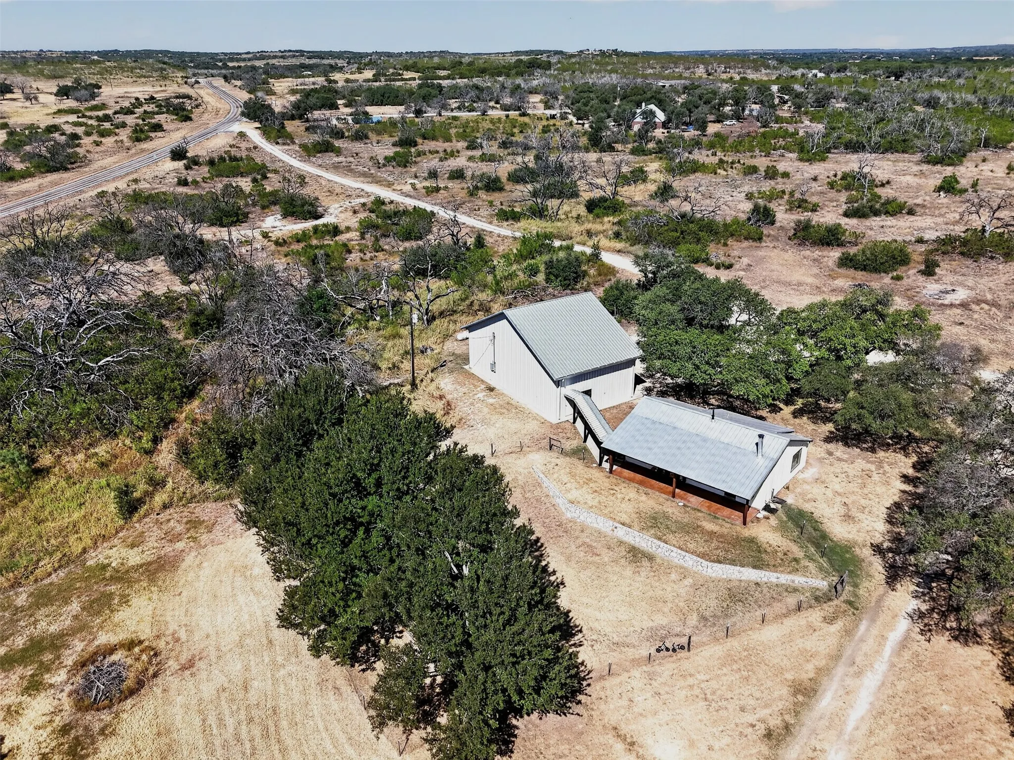 Single Family Residence For Sale in Somervell County , 7328 Fm 205, Glen Rose, Texas 76043, 2 Bedroom, 1 Bathroom, 3 Garage spaces, 927 Sqft, built in 2004, mls#21383255, Real Estate Agent in Glen Rose, Homes For Sale in Somervell county, Homes For Sale in Glen Rose, Realtor in Glen Rose Texas, Real Estate Brokerage Independent Realty Texas, Luminita Cordes Realtor