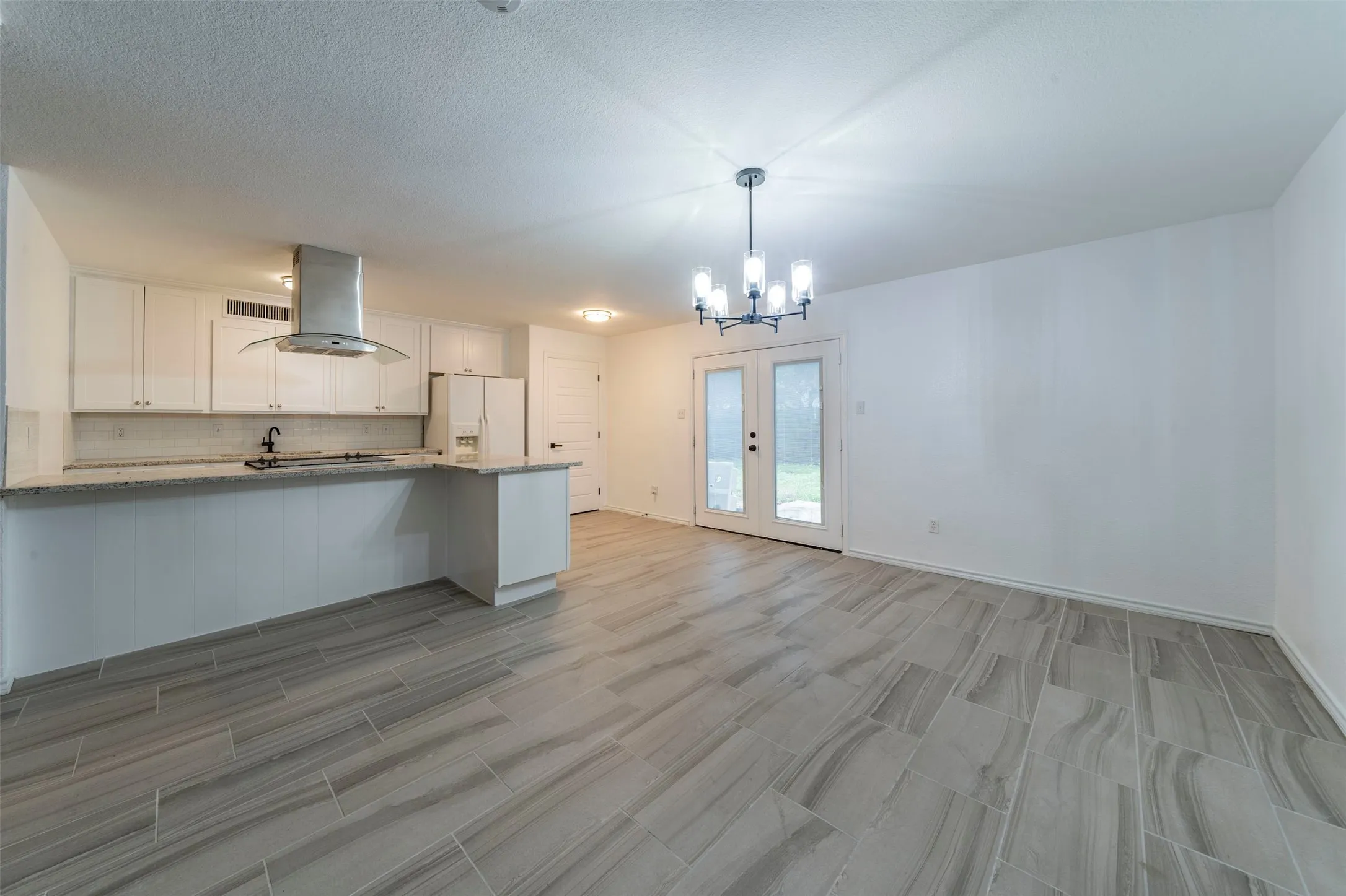 Single Family Residence For Sale in Tarrant County , 4009 Juneberry Street, Fort Worth, Texas 76137, 3 Bedroom, 2 Bathroom, 2 Garage spaces, 1,739 Sqft, built in 1978, mls#21383148, Real Estate Agent in Fort Worth, Homes For Sale in Tarrant county, Homes For Sale in Fort Worth, Realtor in Fort Worth Texas, Real Estate Brokerage Independent Realty Texas, Luminita Cordes Realtor