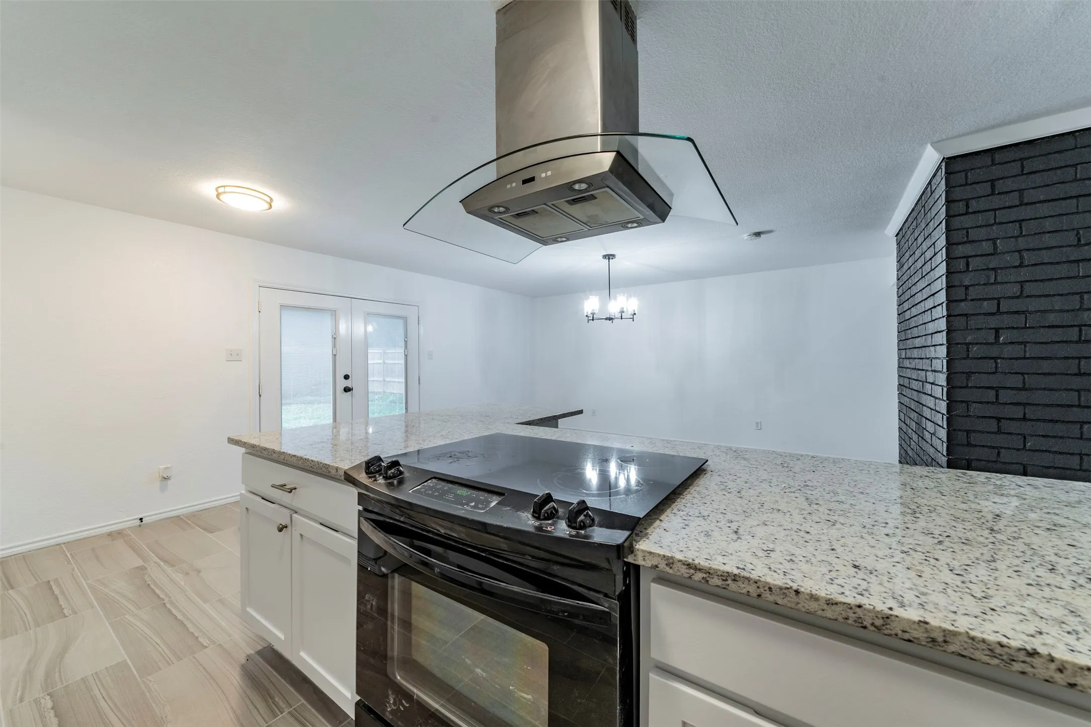 Single Family Residence For Sale in Tarrant County , 4009 Juneberry Street, Fort Worth, Texas 76137, 3 Bedroom, 2 Bathroom, 2 Garage spaces, 1,739 Sqft, built in 1978, mls#21383148, Real Estate Agent in Fort Worth, Homes For Sale in Tarrant county, Homes For Sale in Fort Worth, Realtor in Fort Worth Texas, Real Estate Brokerage Independent Realty Texas, Luminita Cordes Realtor